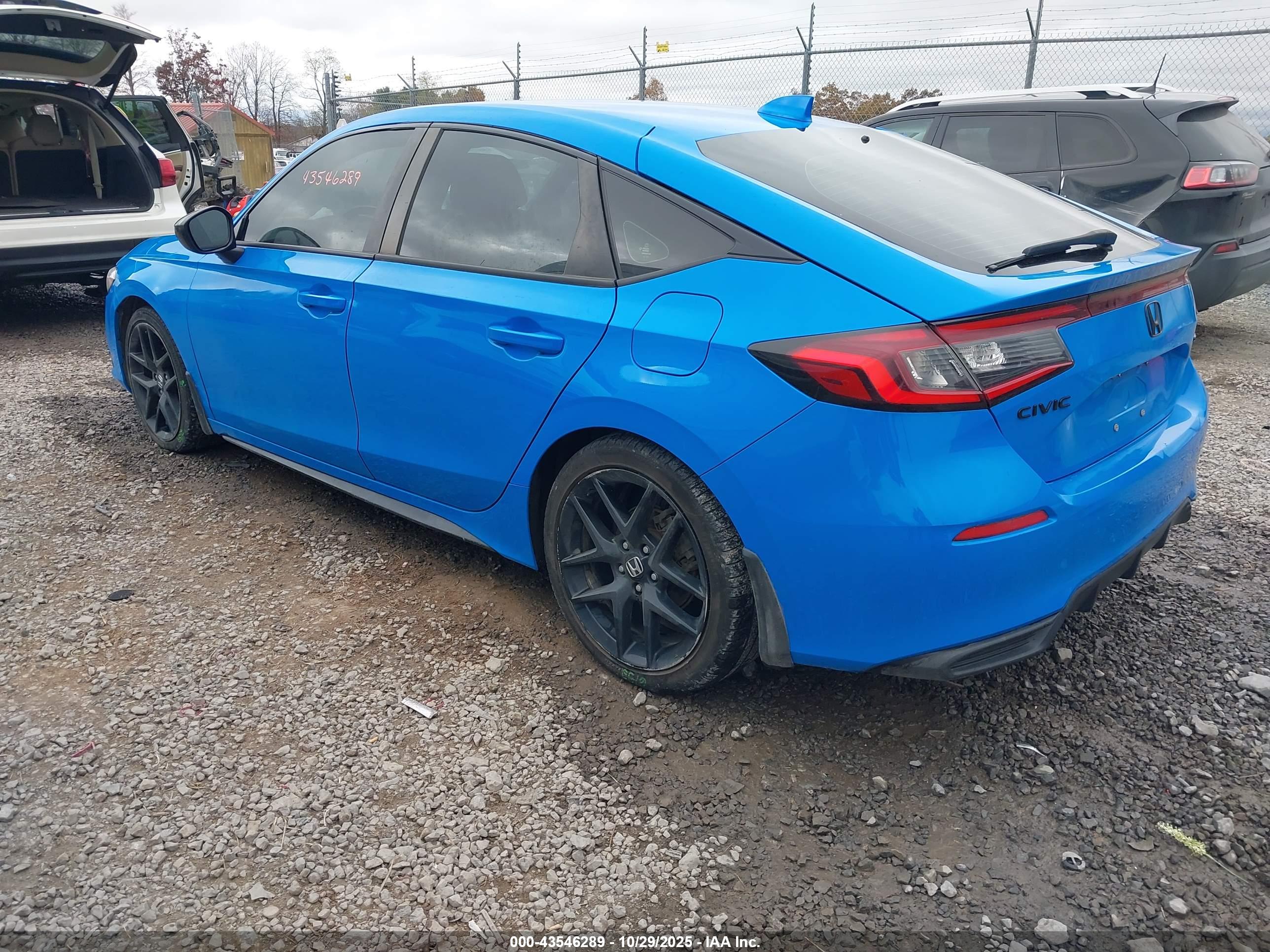 HONDA CIVIC image 3