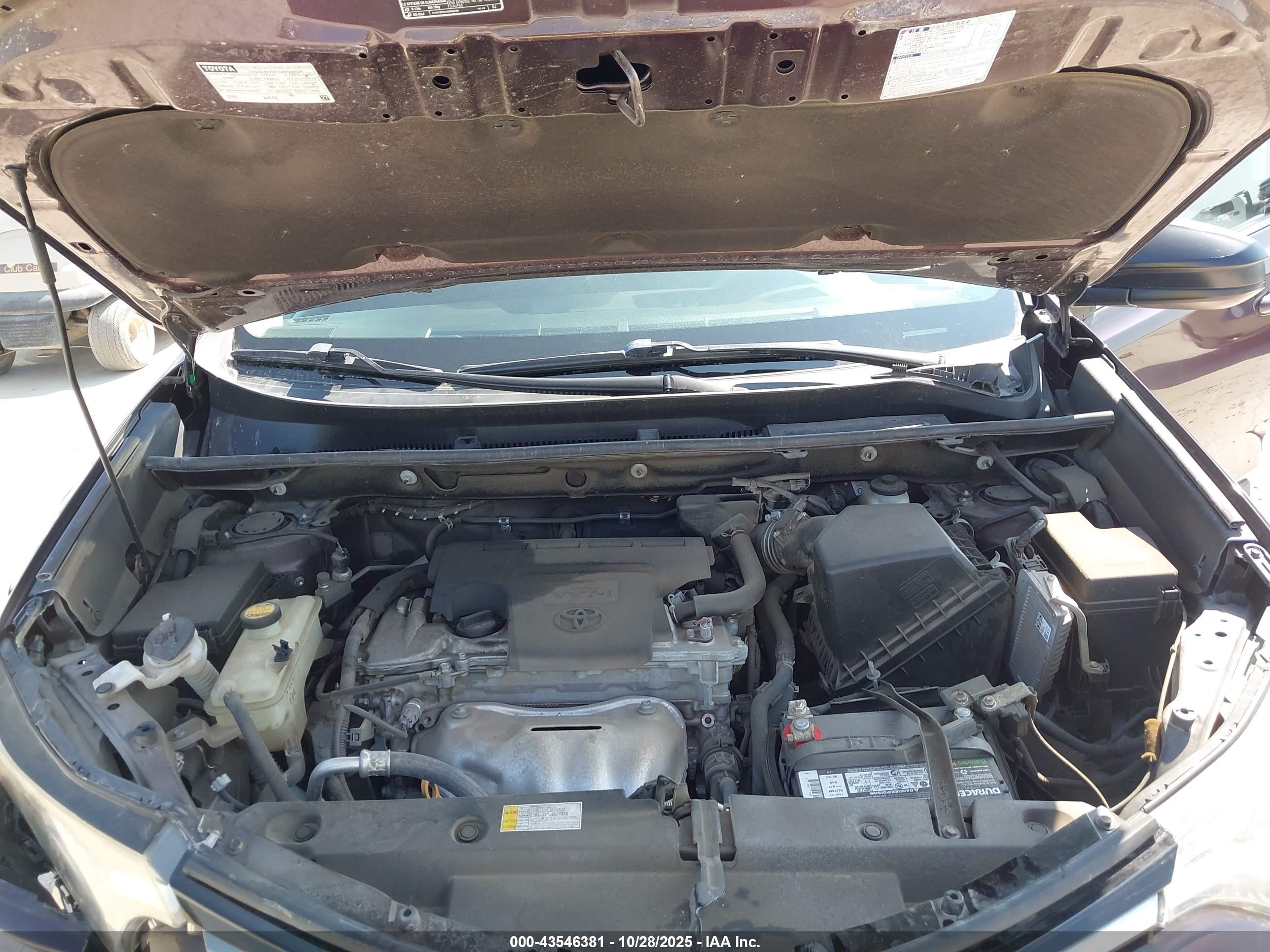 TOYOTA RAV4 image 10