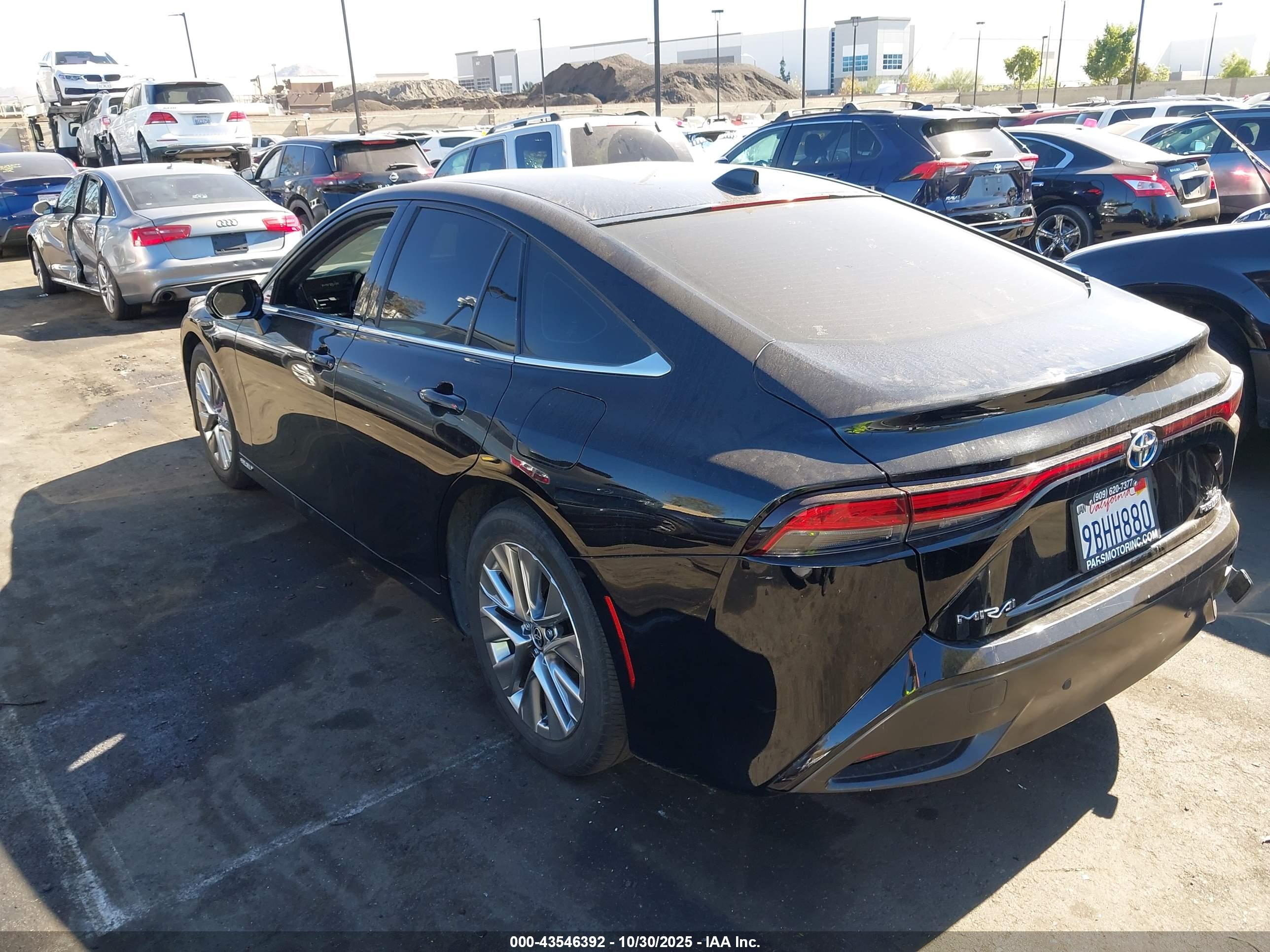 TOYOTA MIRAI image 3