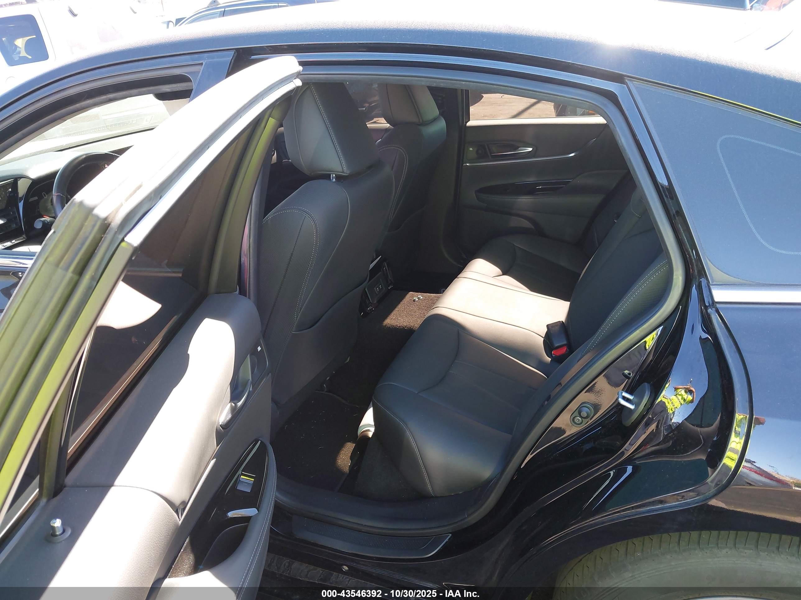 TOYOTA MIRAI image 8