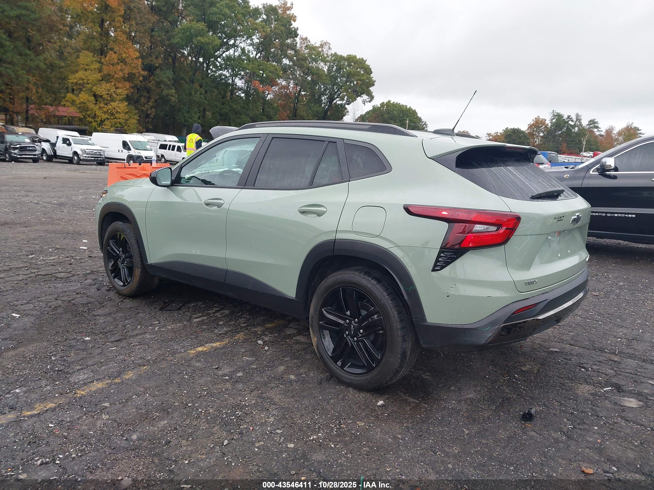 CHEVROLET TRAX image 3