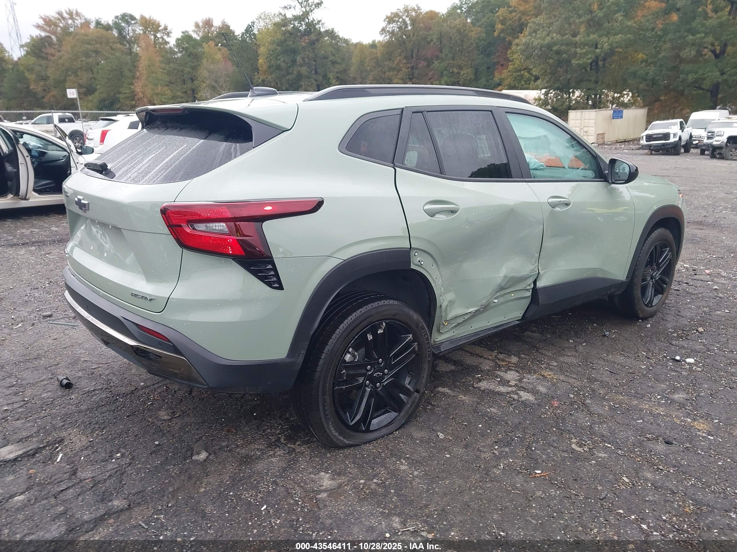 CHEVROLET TRAX image 4