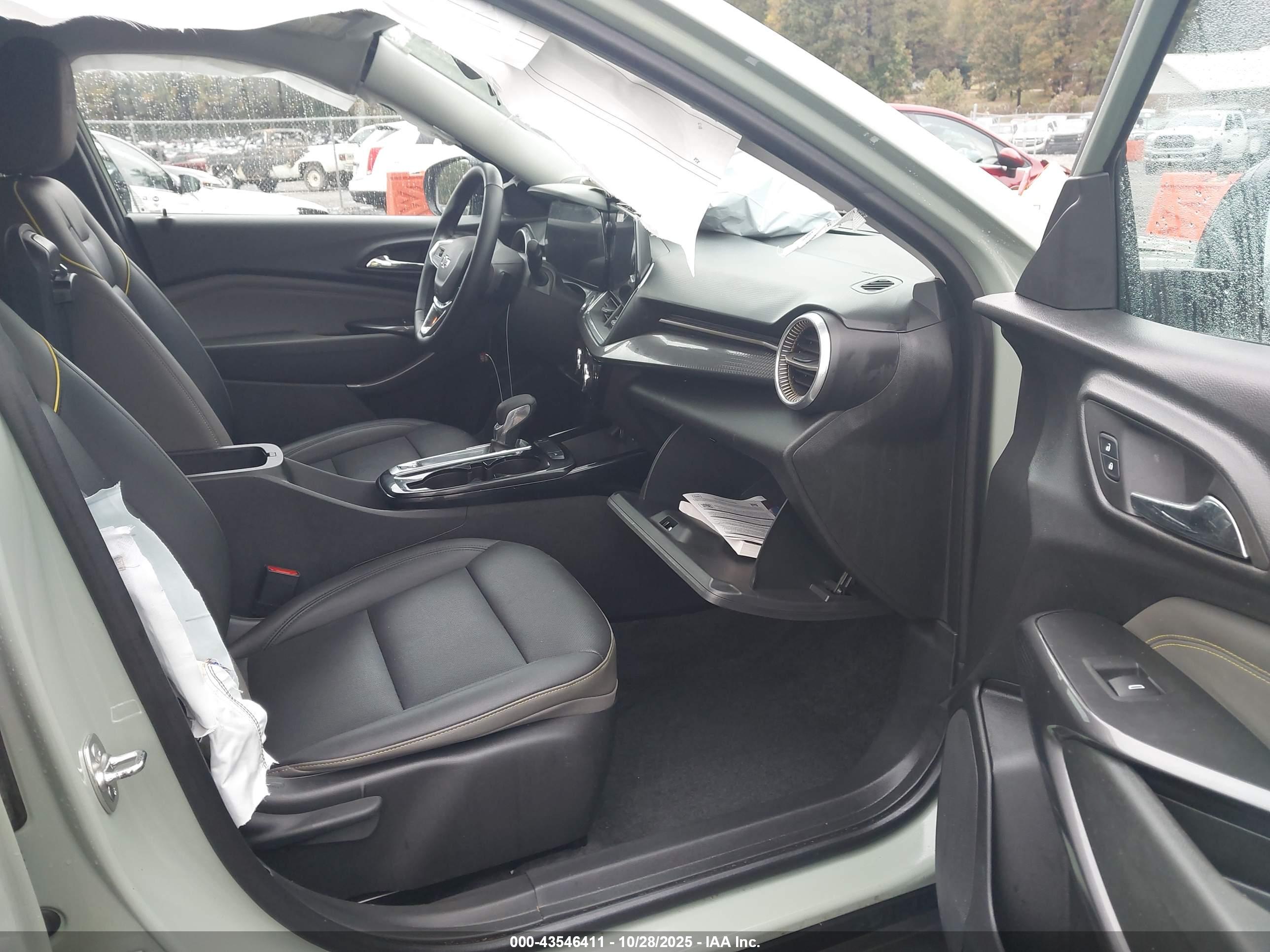CHEVROLET TRAX image 5