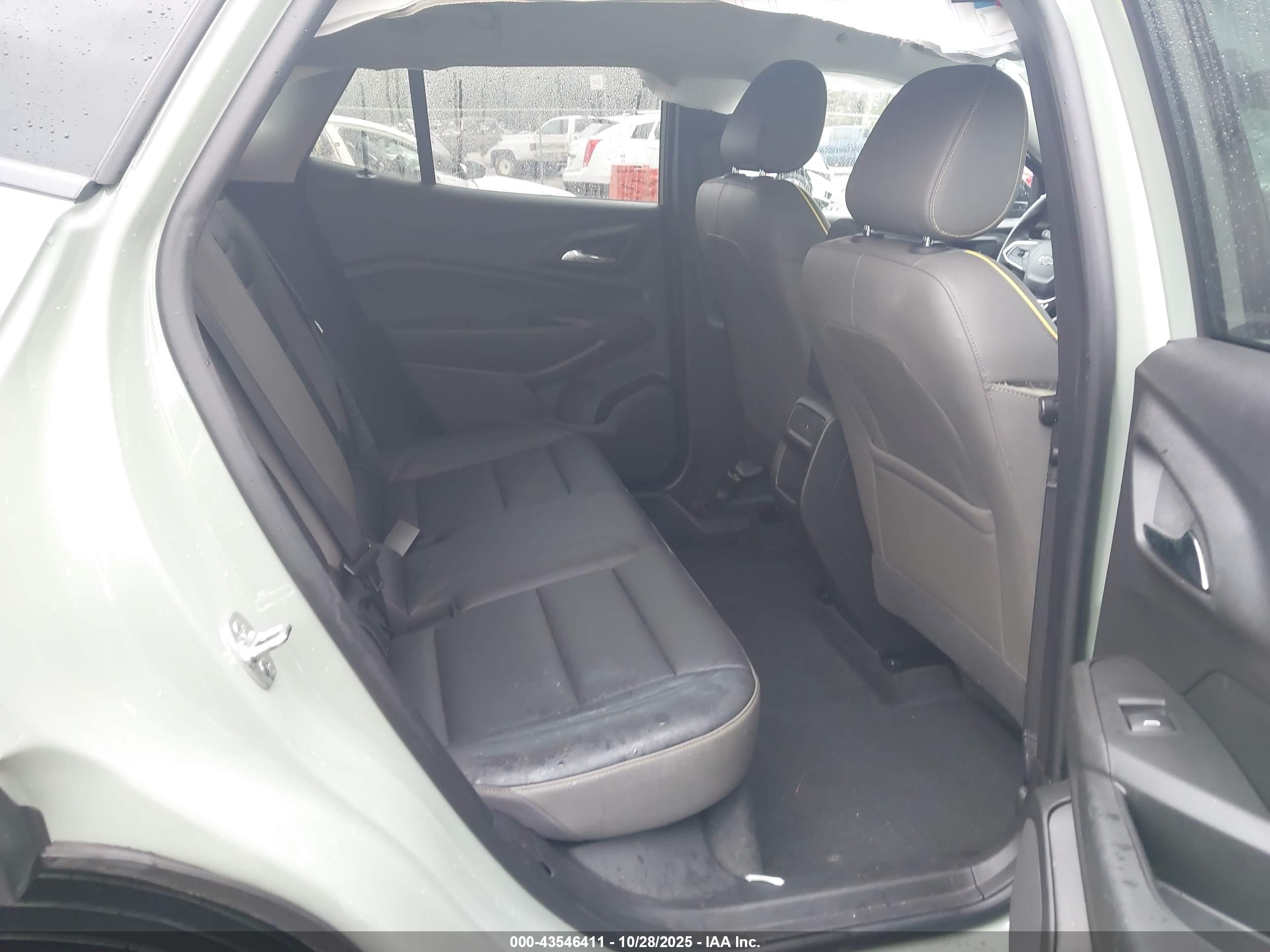 CHEVROLET TRAX image 8