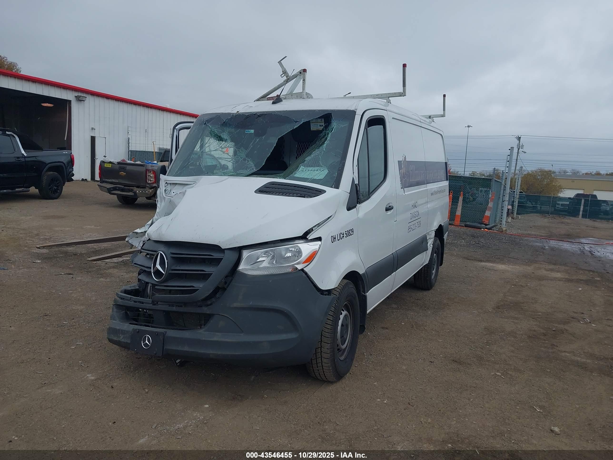 MERCEDES-BENZ SPRINTER image 2