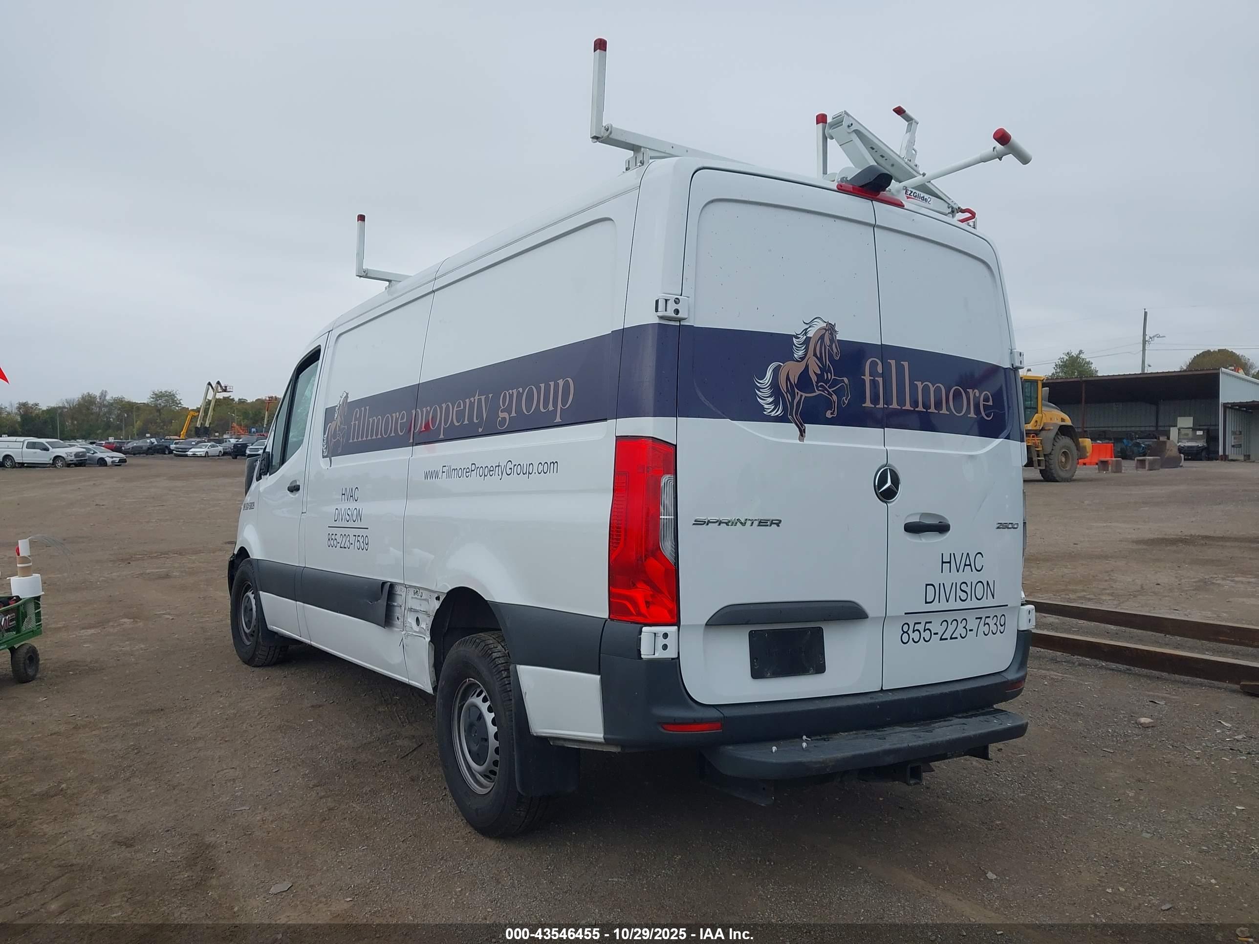 MERCEDES-BENZ SPRINTER image 3
