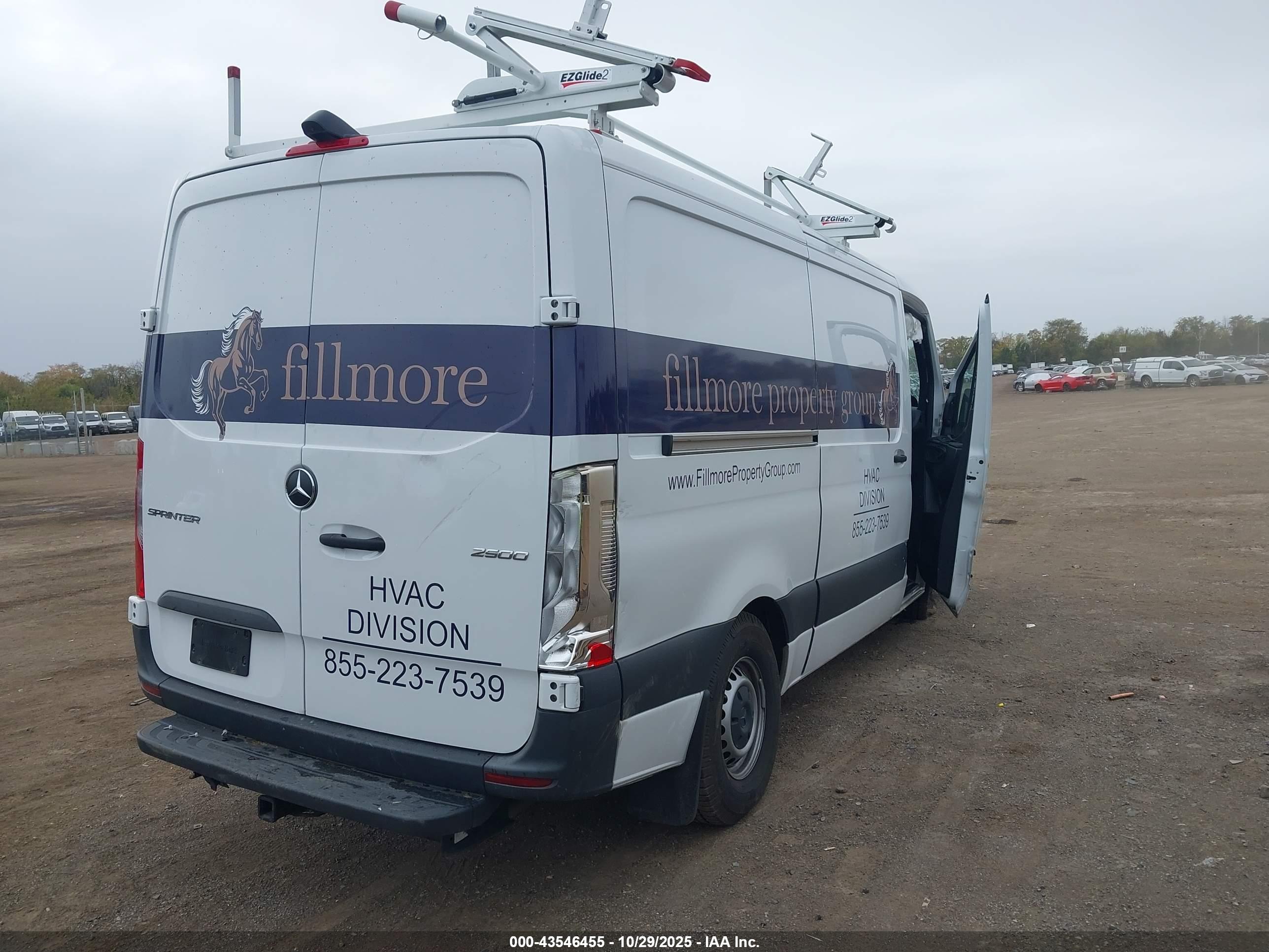 MERCEDES-BENZ SPRINTER image 4