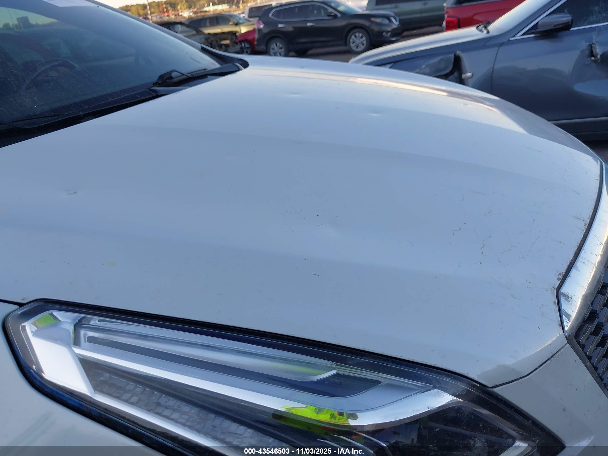 CADILLAC XT5 image 6