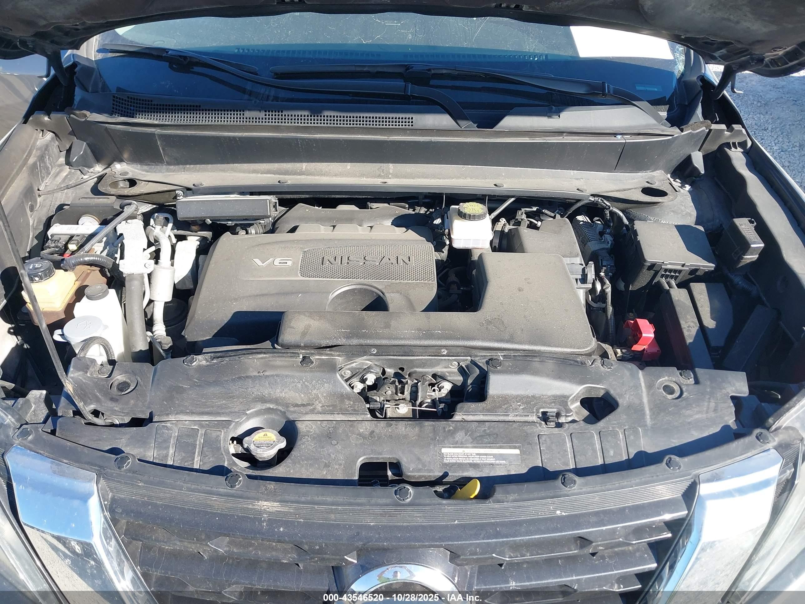 NISSAN PATHFINDER image 10
