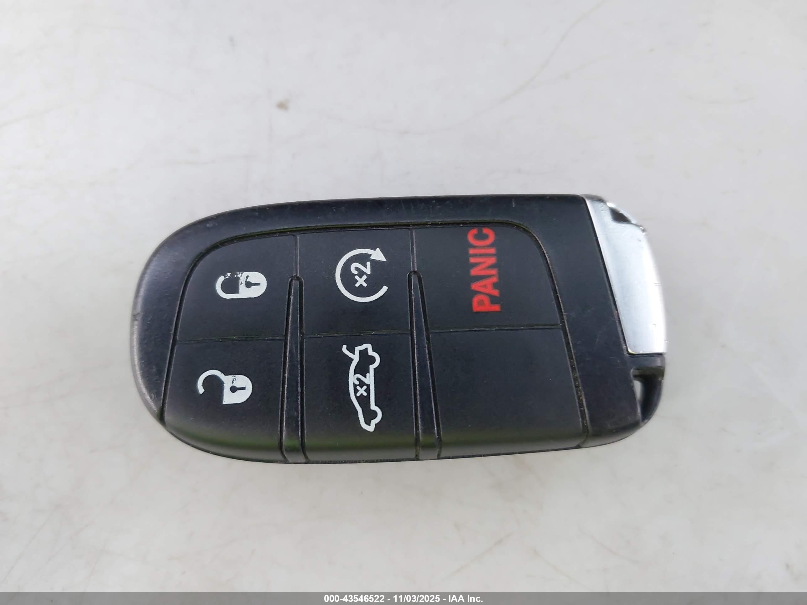 DODGE CHALLENGER image 11