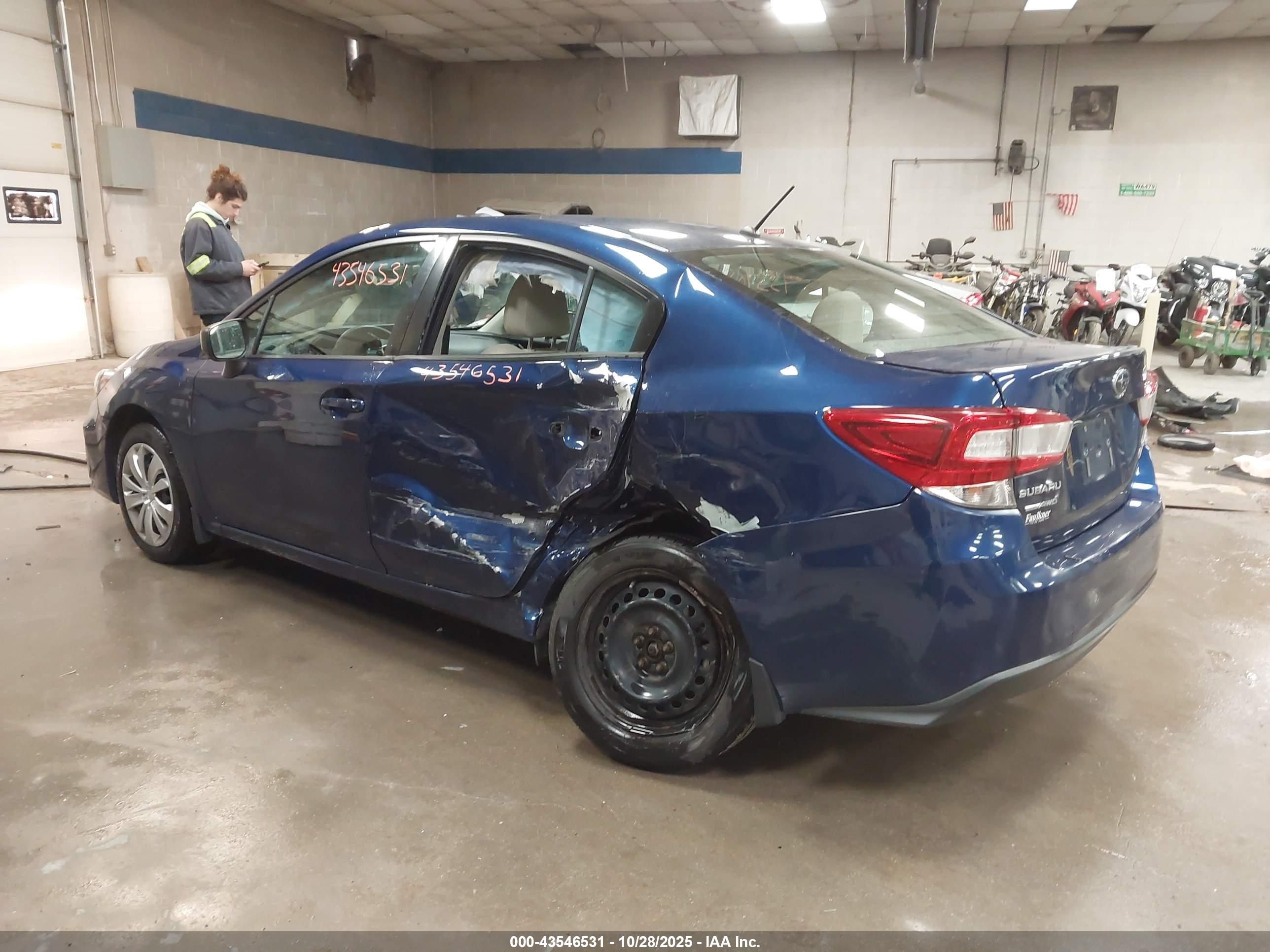 SUBARU IMPREZA image 3