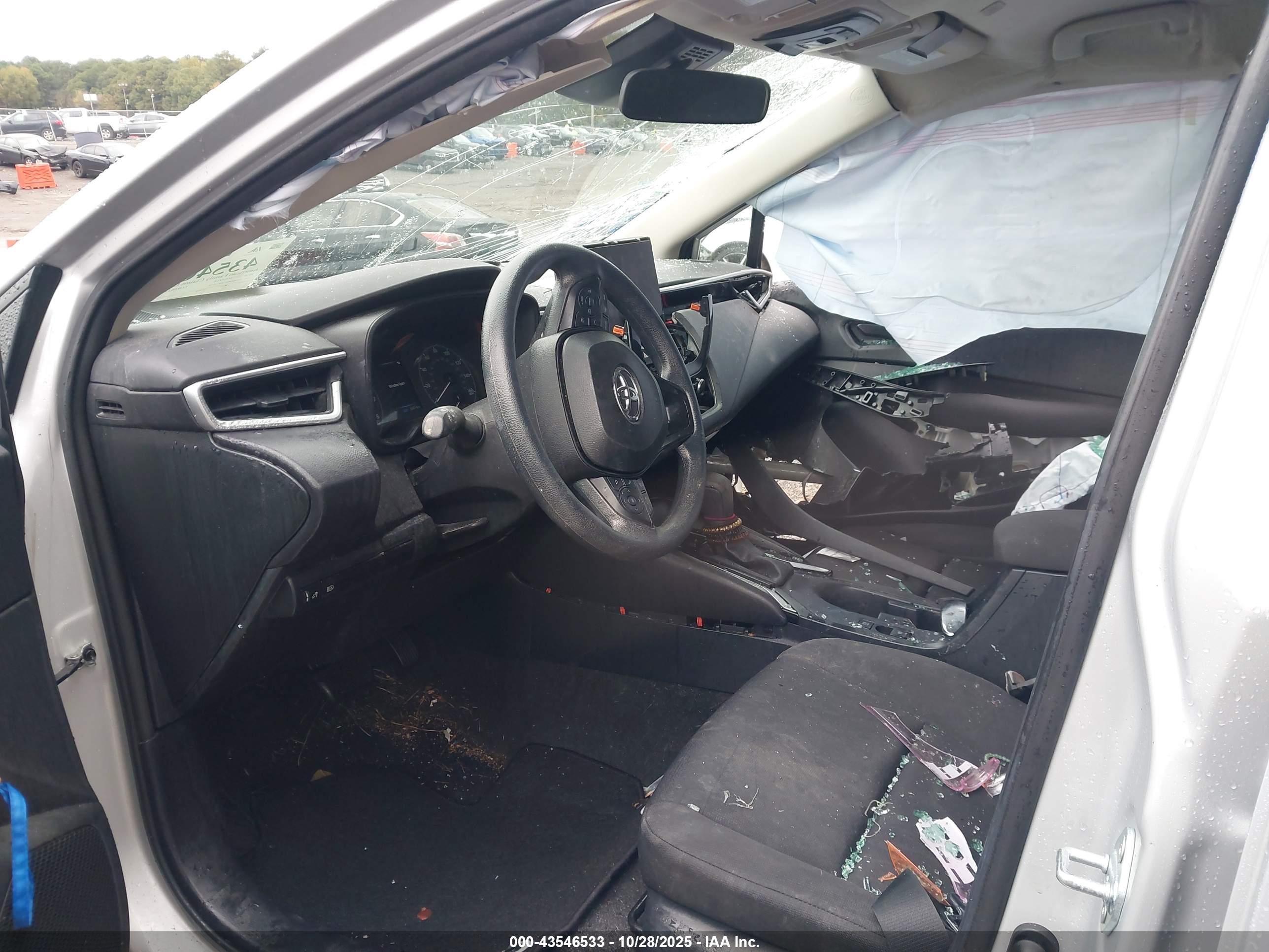 TOYOTA COROLLA image 5