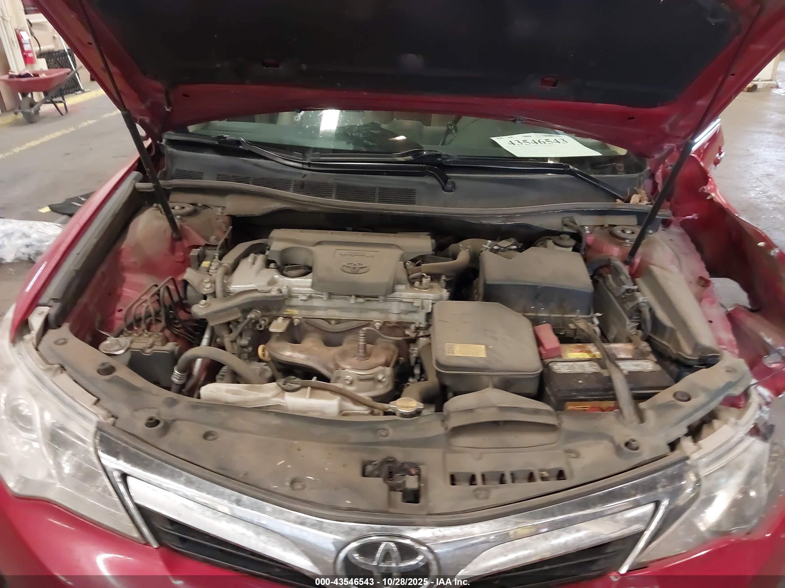 TOYOTA CAMRY image 10