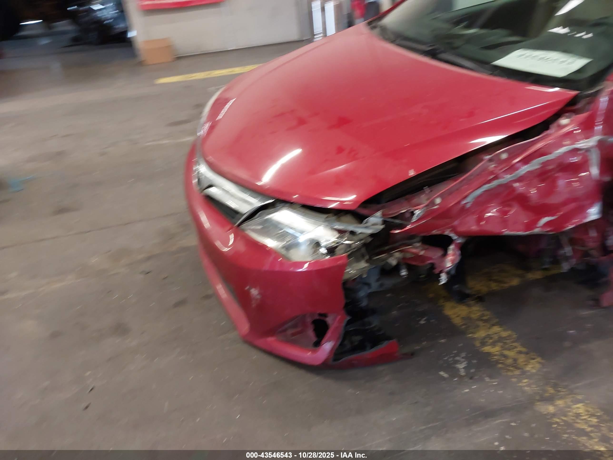 TOYOTA CAMRY image 6