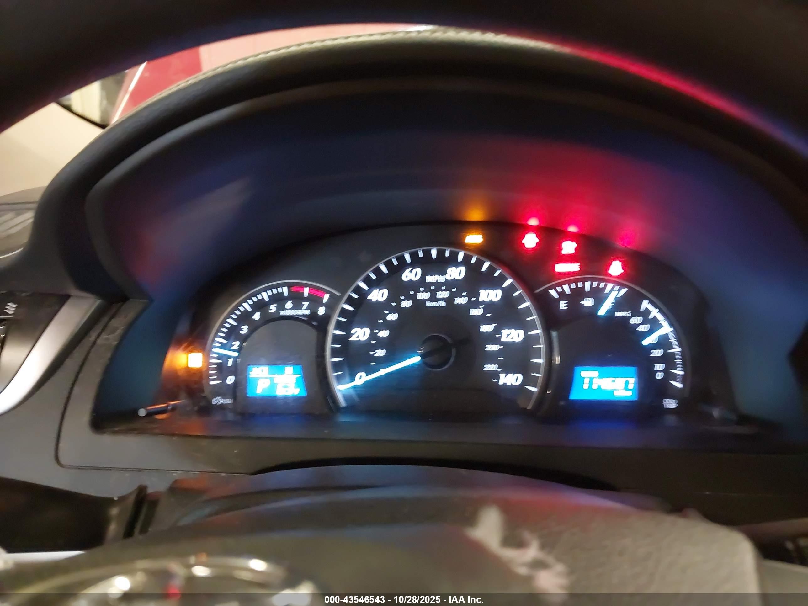 TOYOTA CAMRY image 7