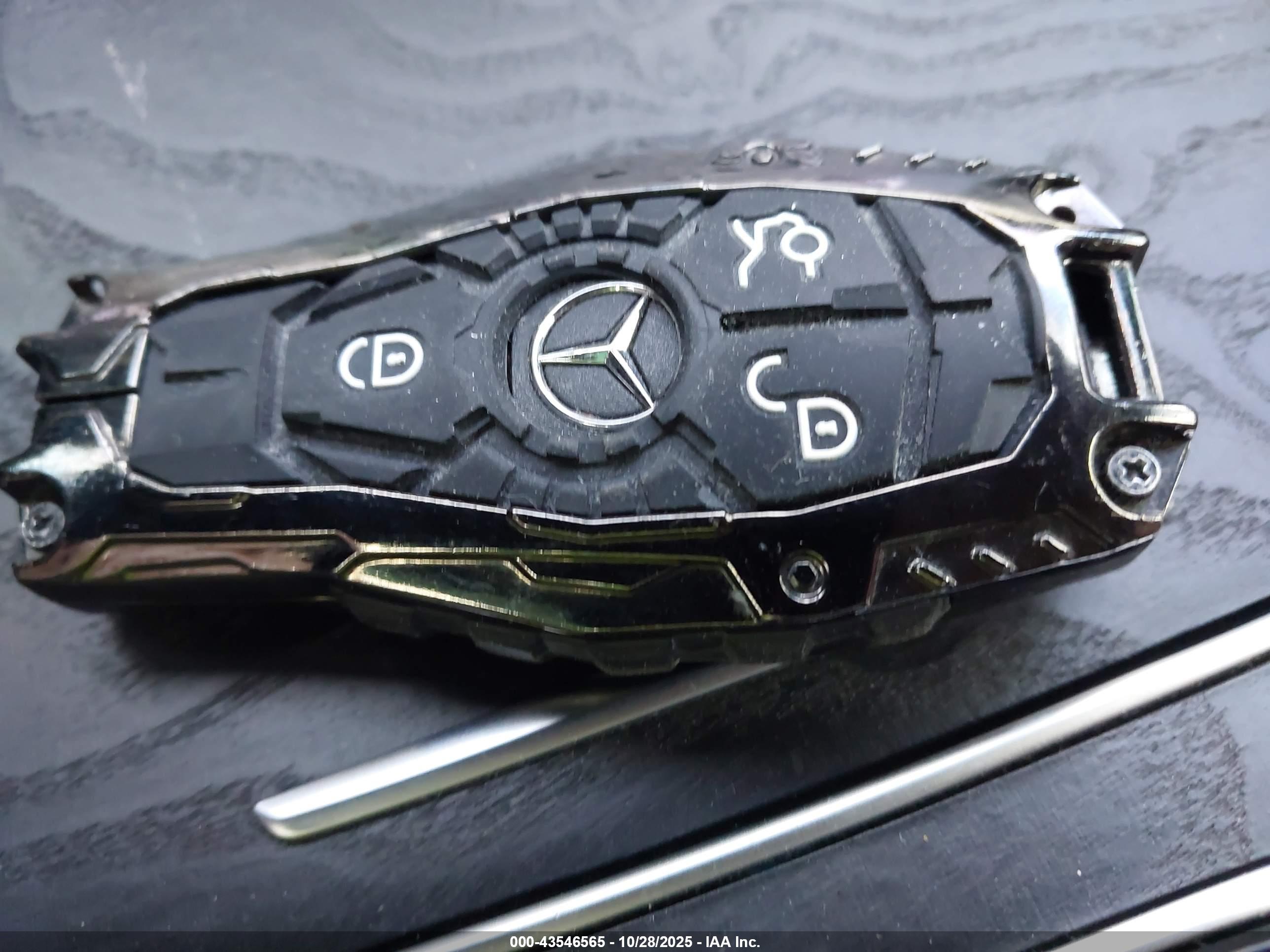 MERCEDES-BENZ C image 11