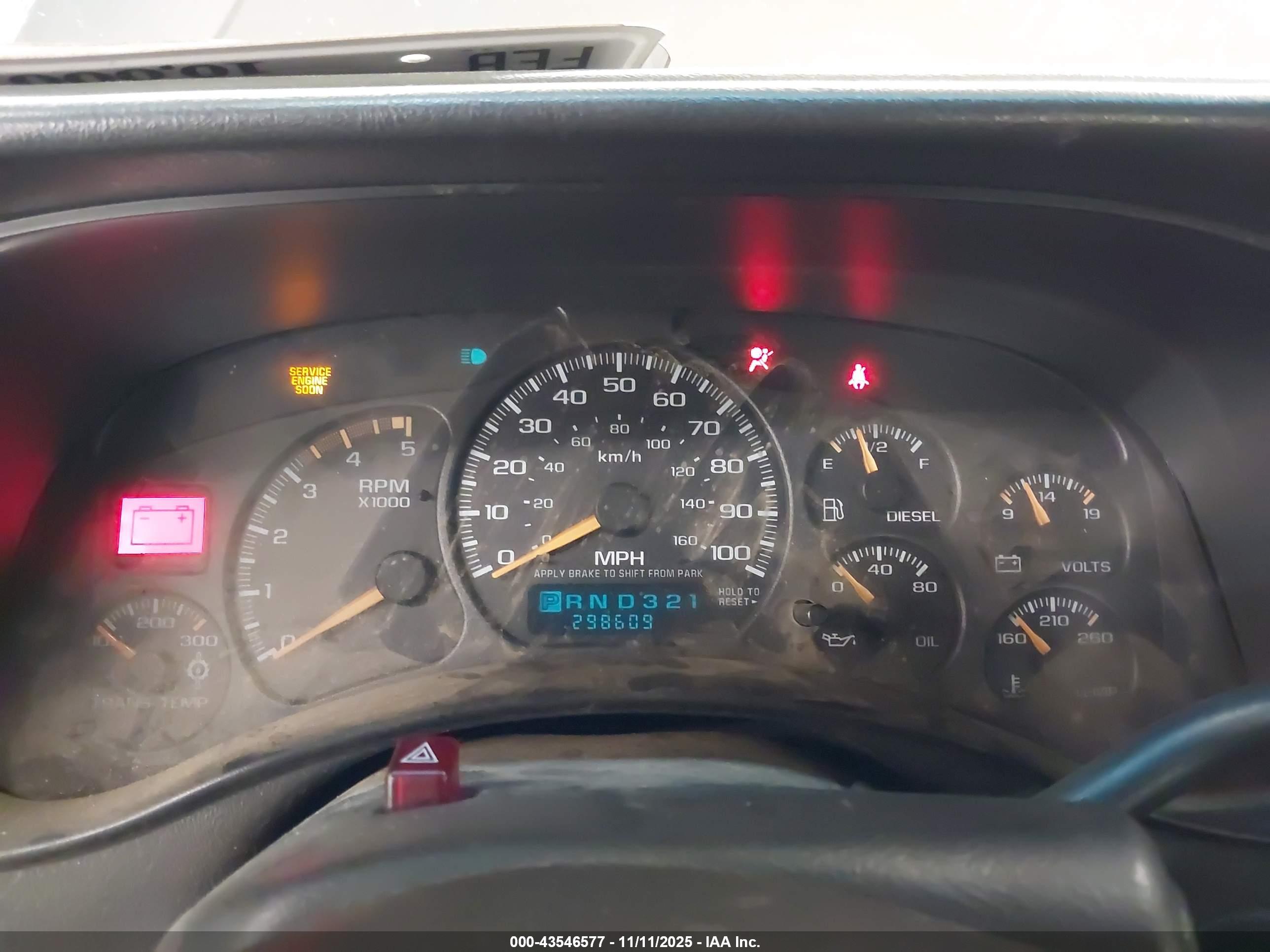 CHEVROLET SILVERADO image 6