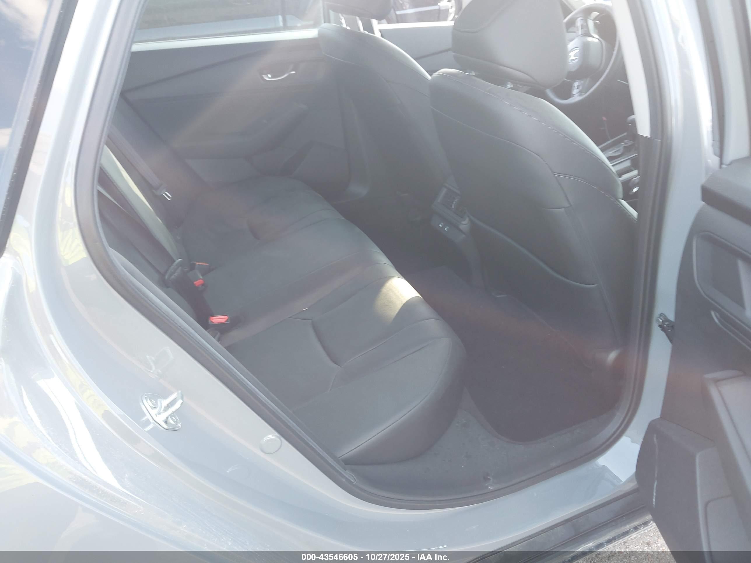 HONDA ACCORD image 8