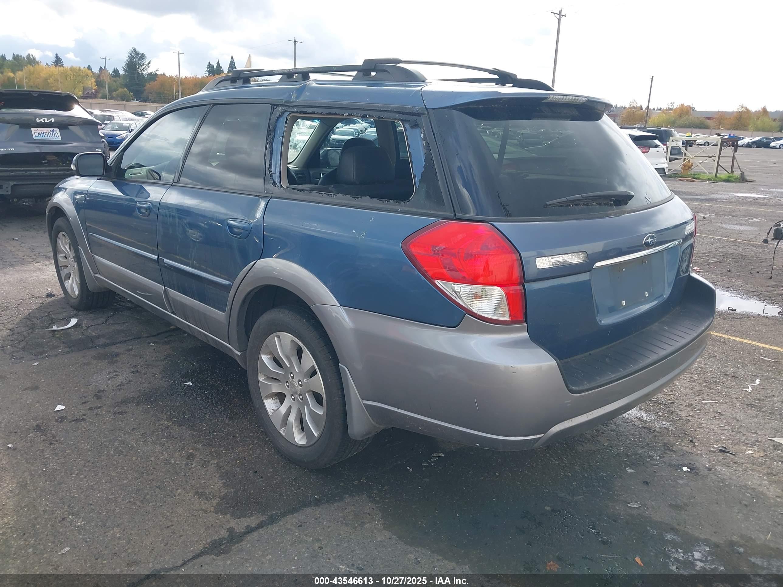 SUBARU OUTBACK image 3