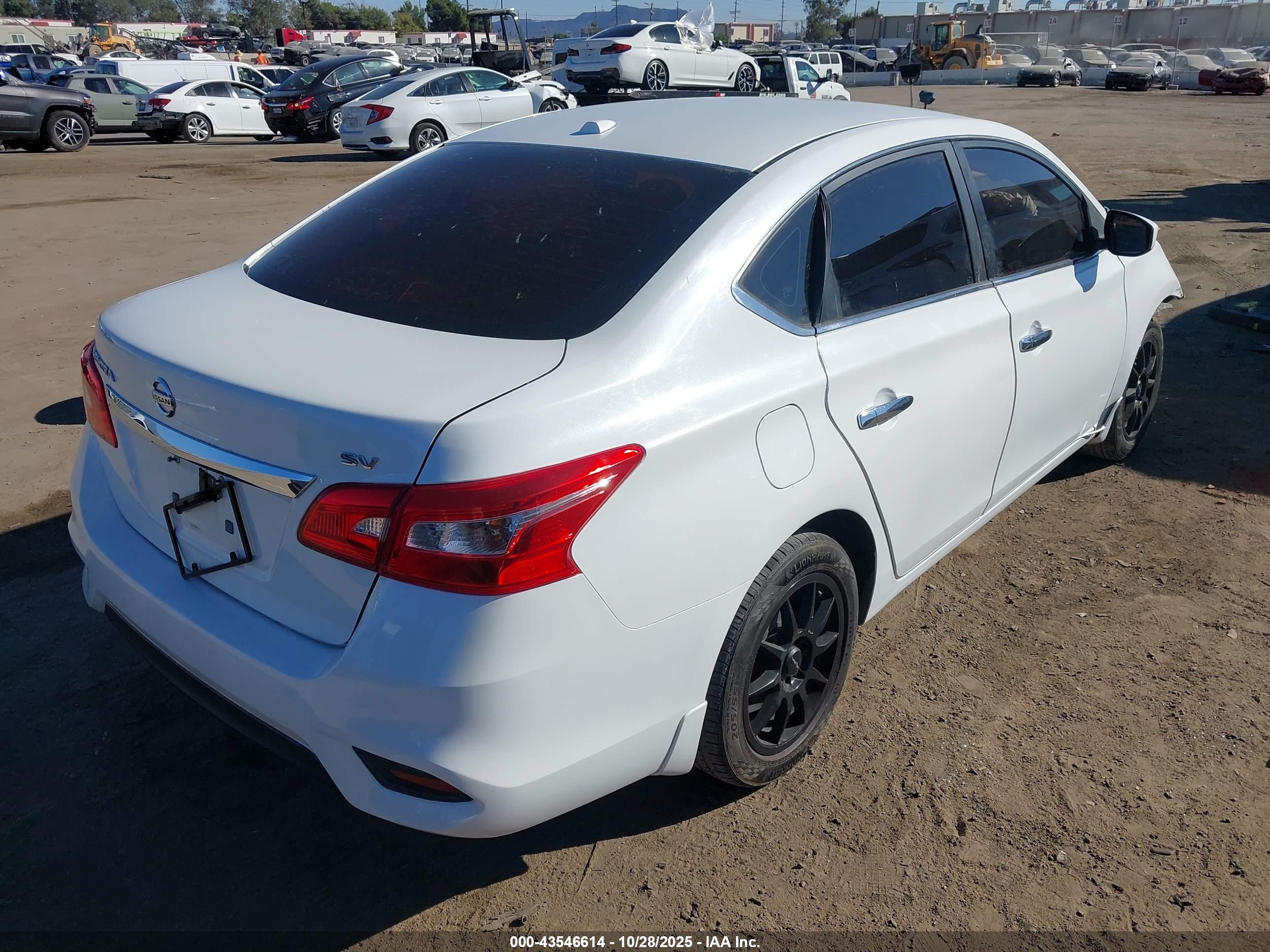 NISSAN SENTRA image 4