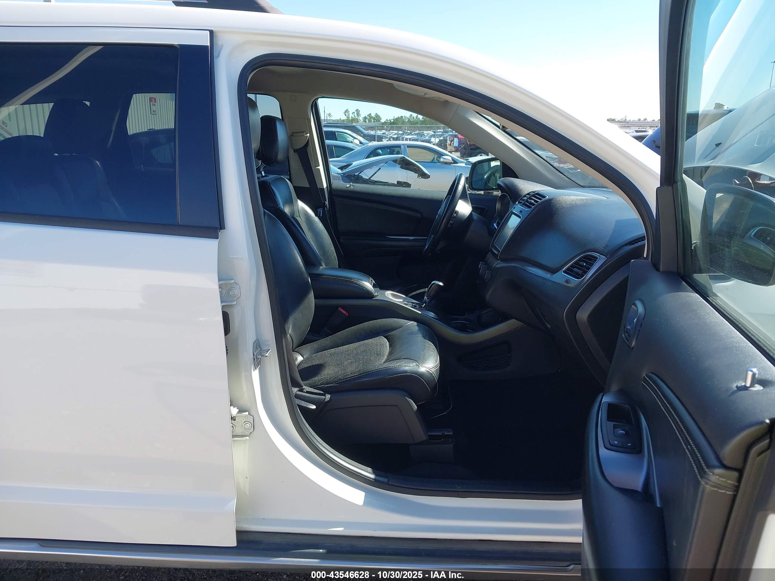 DODGE JOURNEY image 5