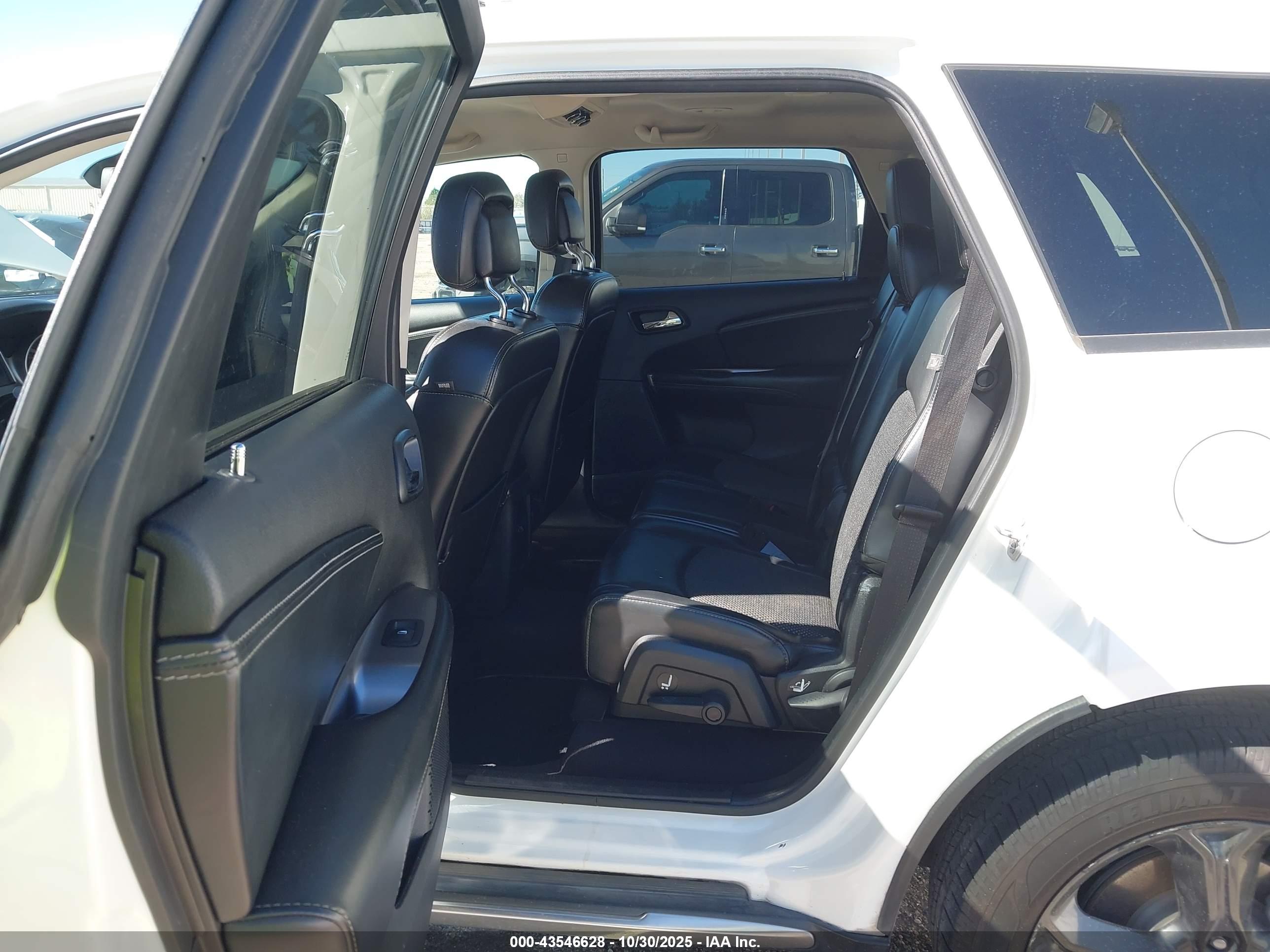 DODGE JOURNEY image 8