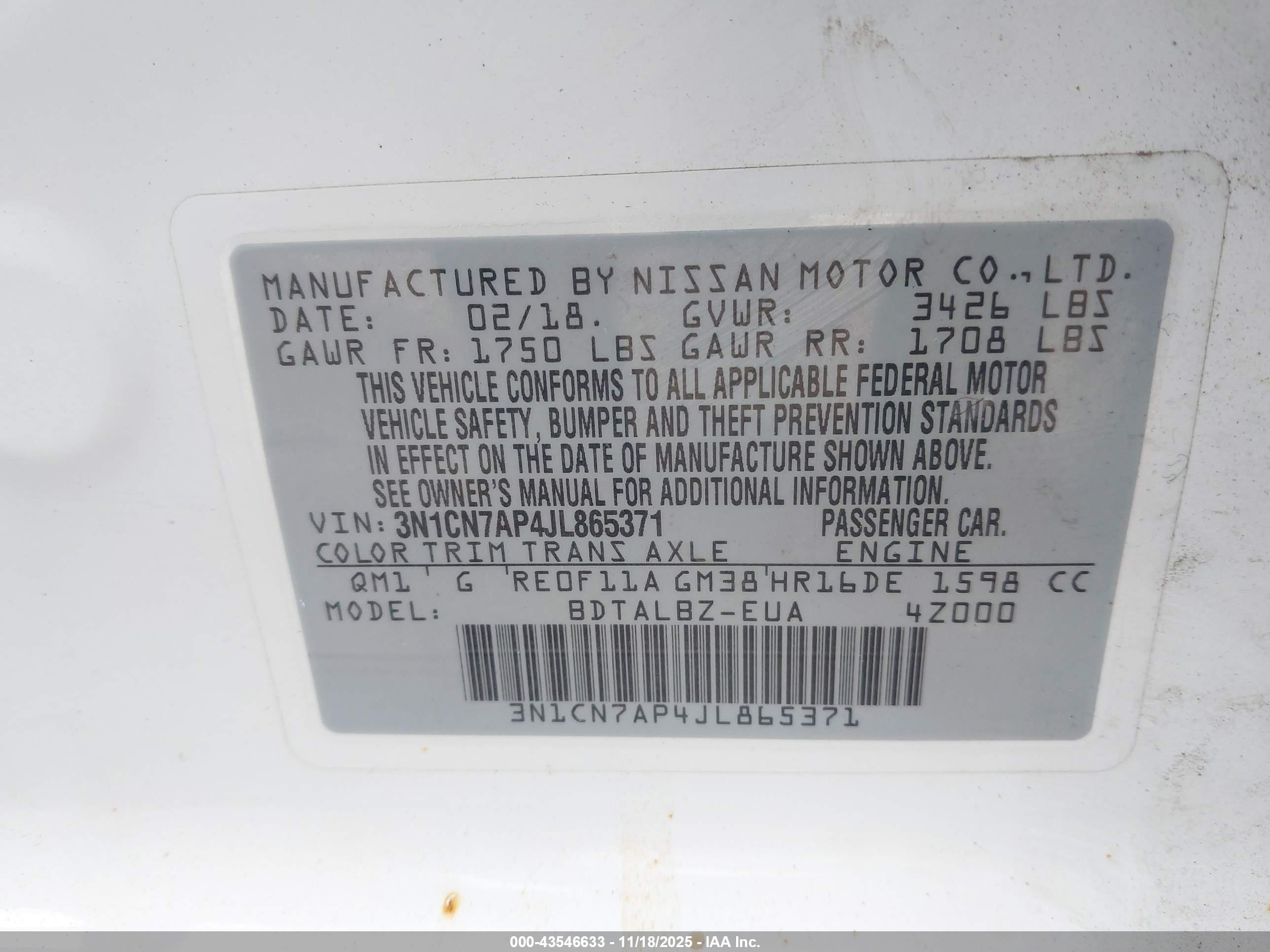 NISSAN VERSA image 9