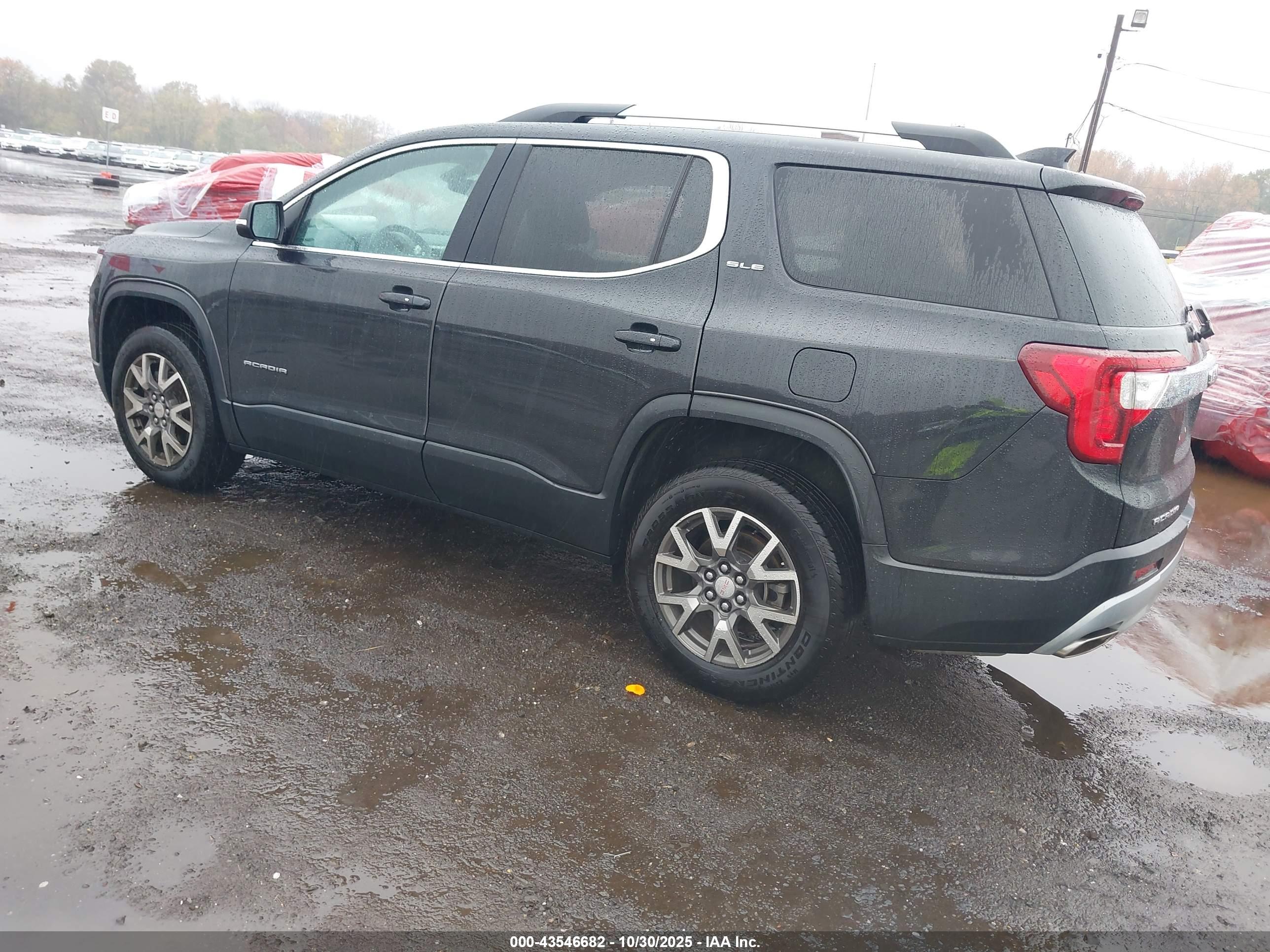 GMC ACADIA image 3