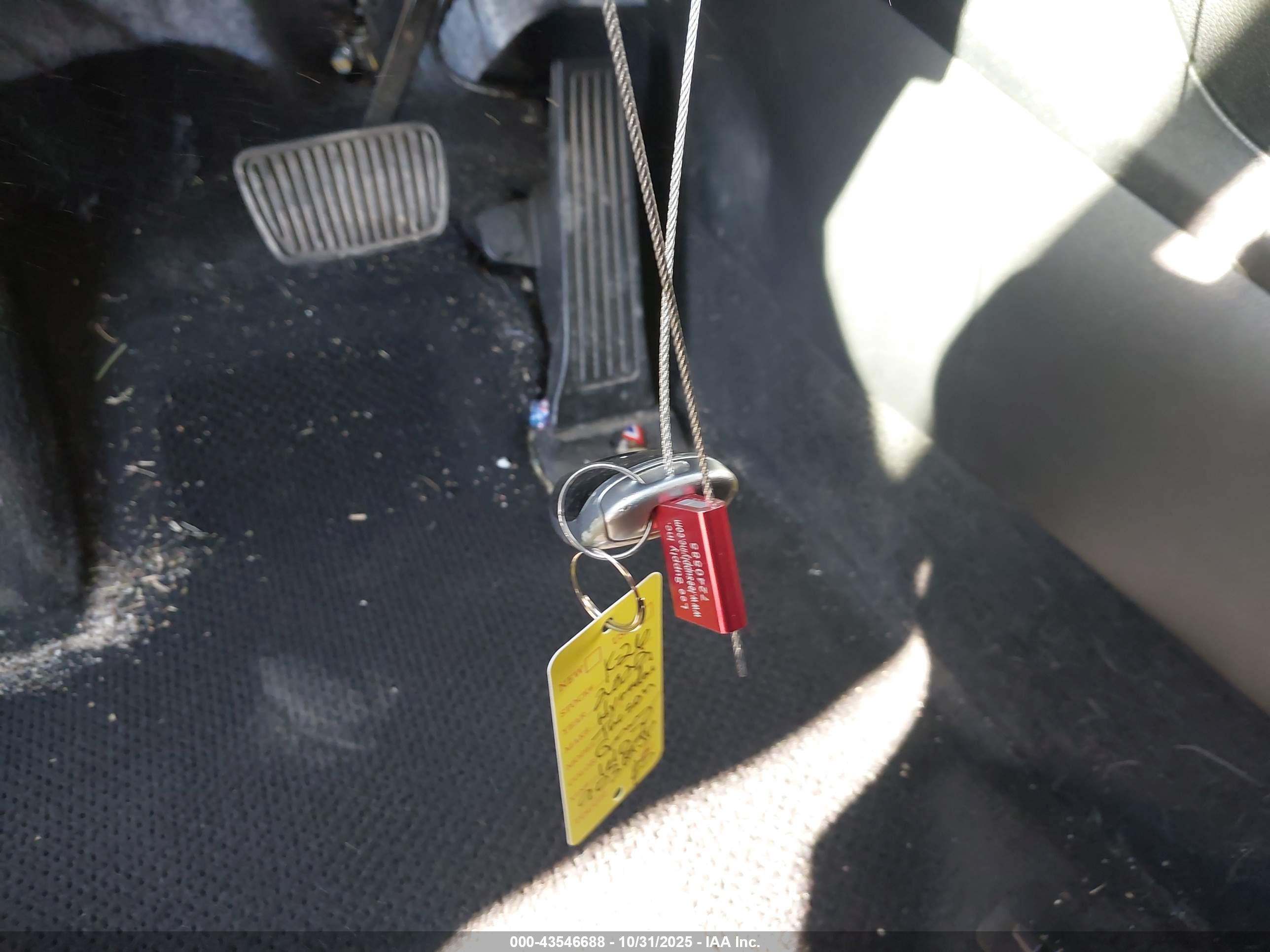 HYUNDAI TUCSON image 11
