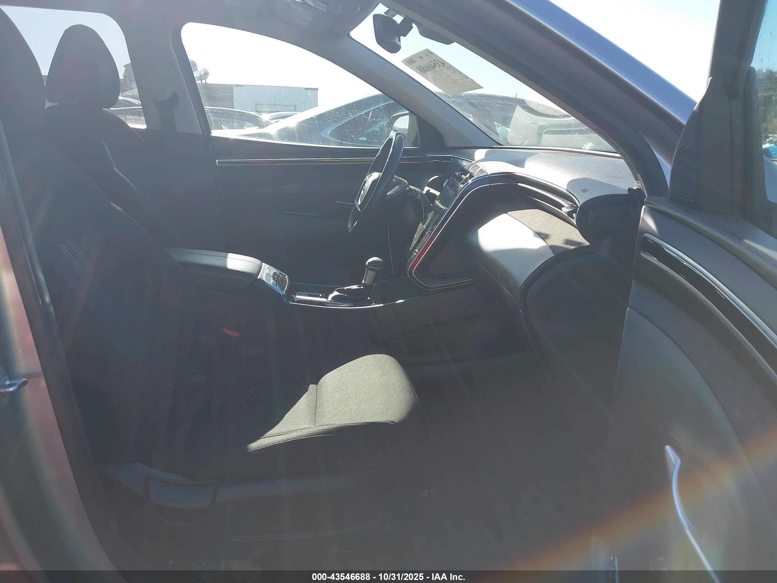 HYUNDAI TUCSON image 5