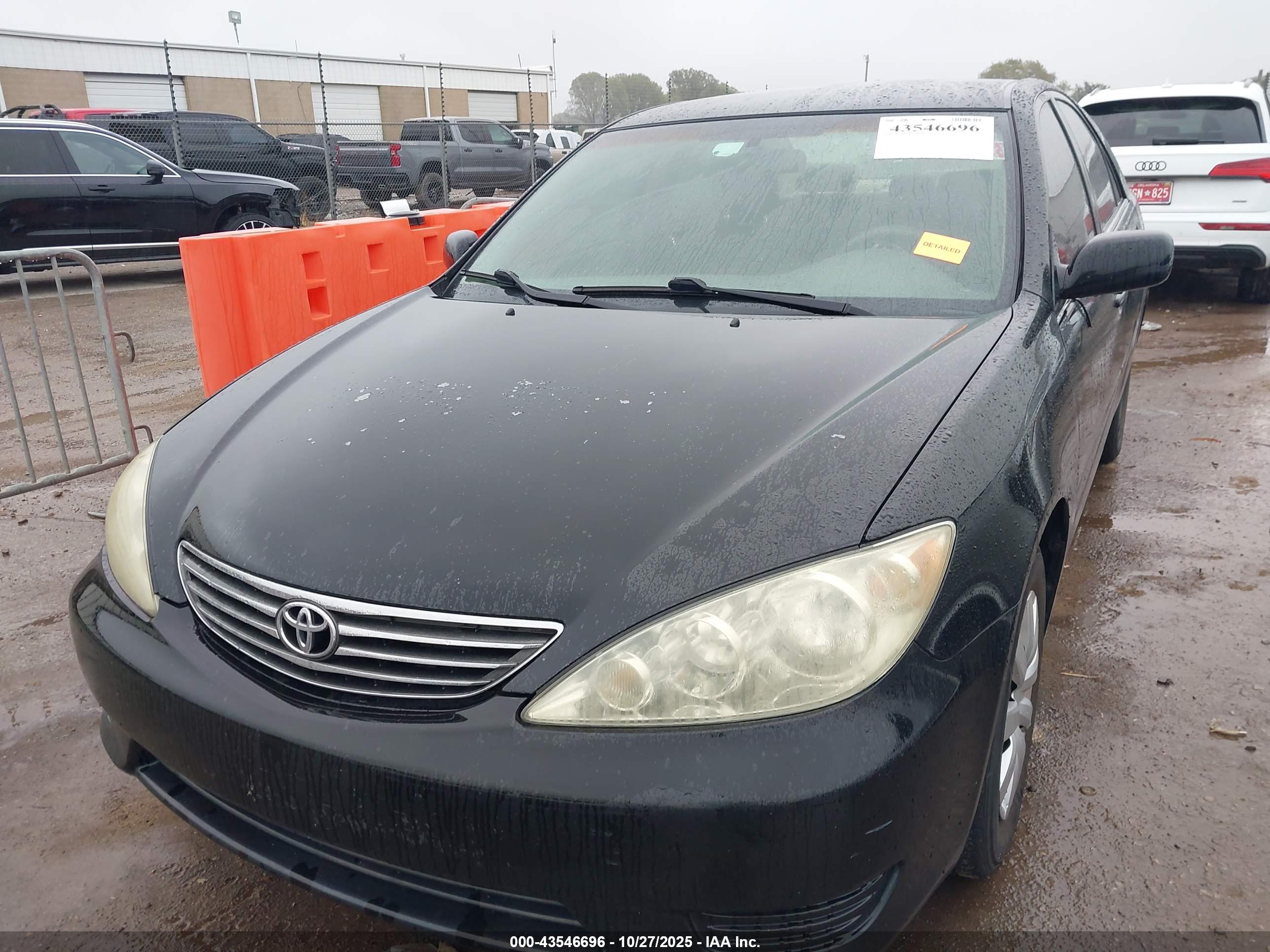 TOYOTA CAMRY image 6