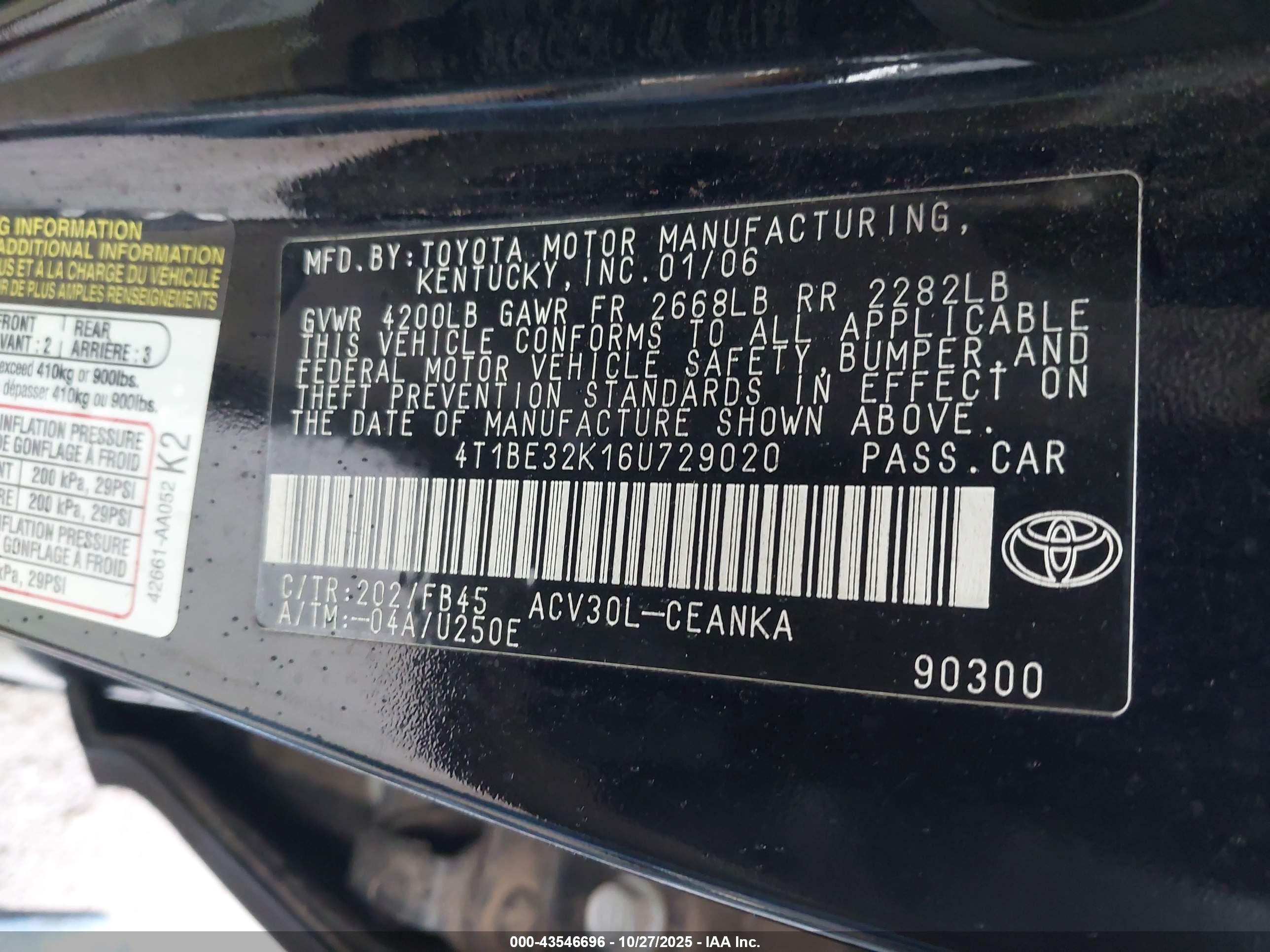 TOYOTA CAMRY image 9