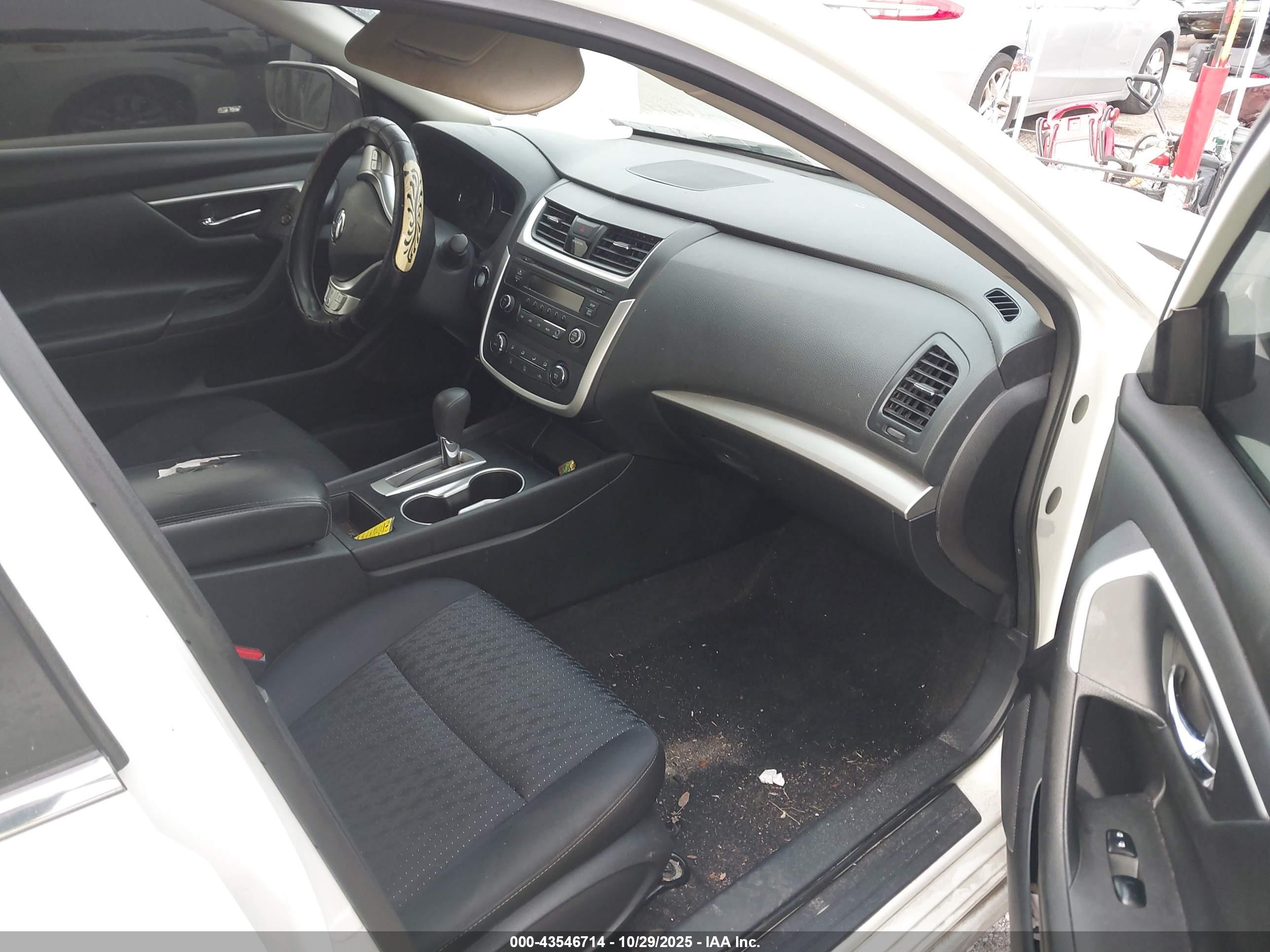 NISSAN ALTIMA image 5