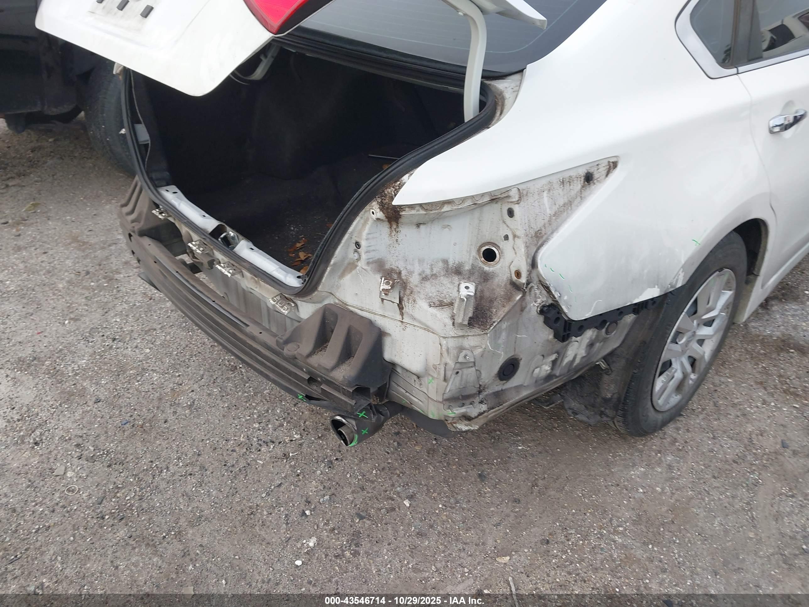 NISSAN ALTIMA image 6