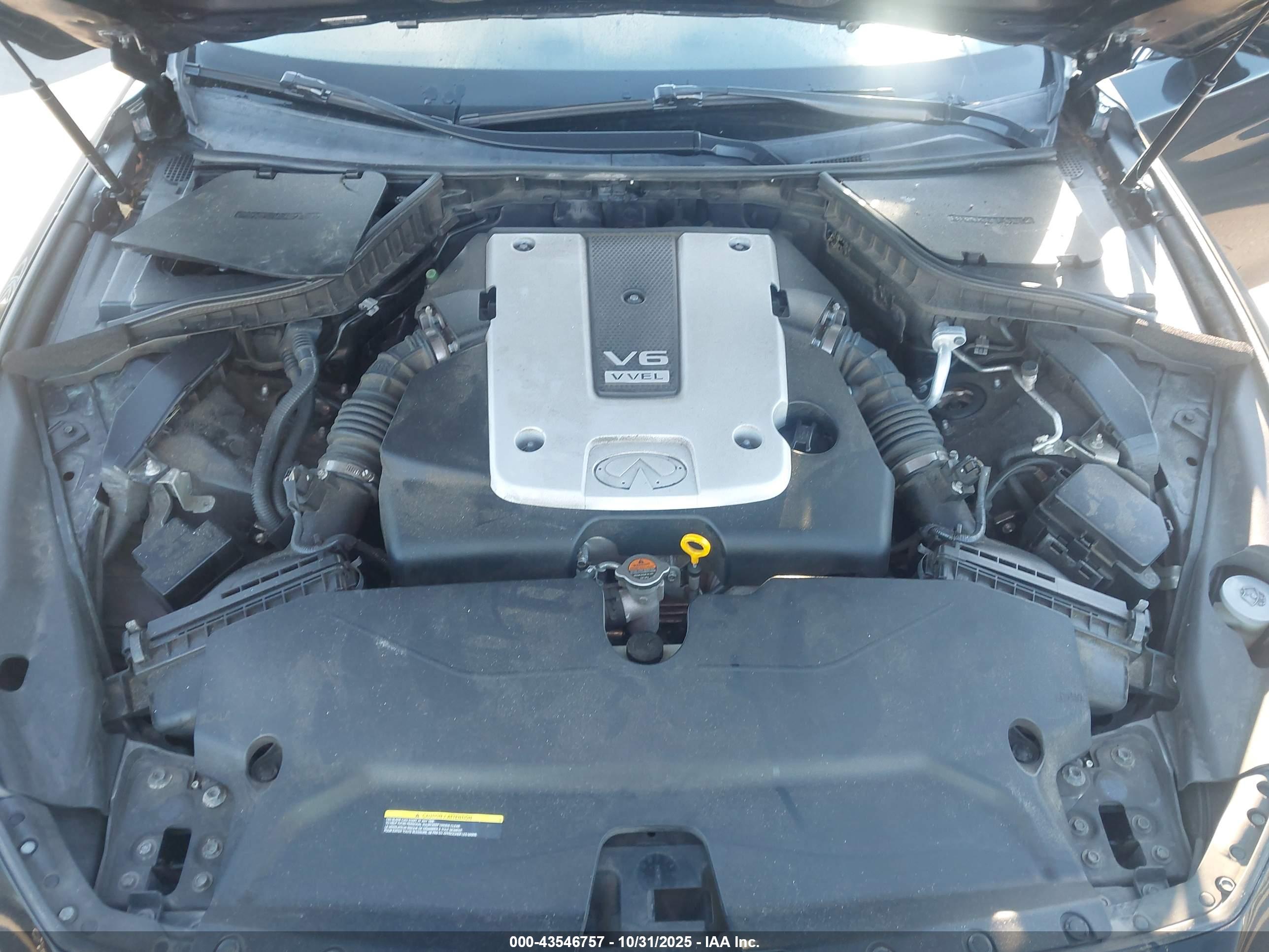 INFINITI Q50 image 10