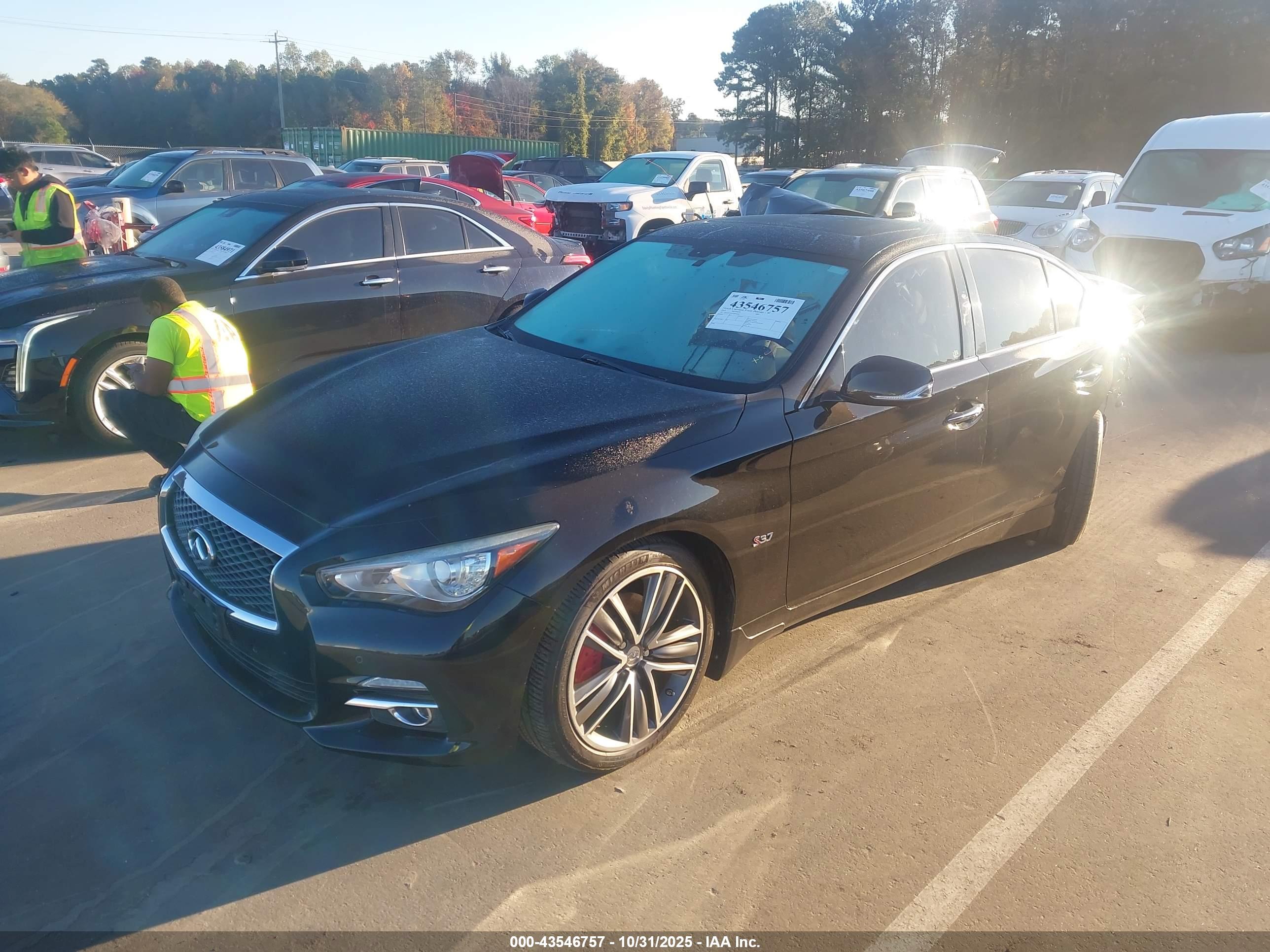 INFINITI Q50 image 2