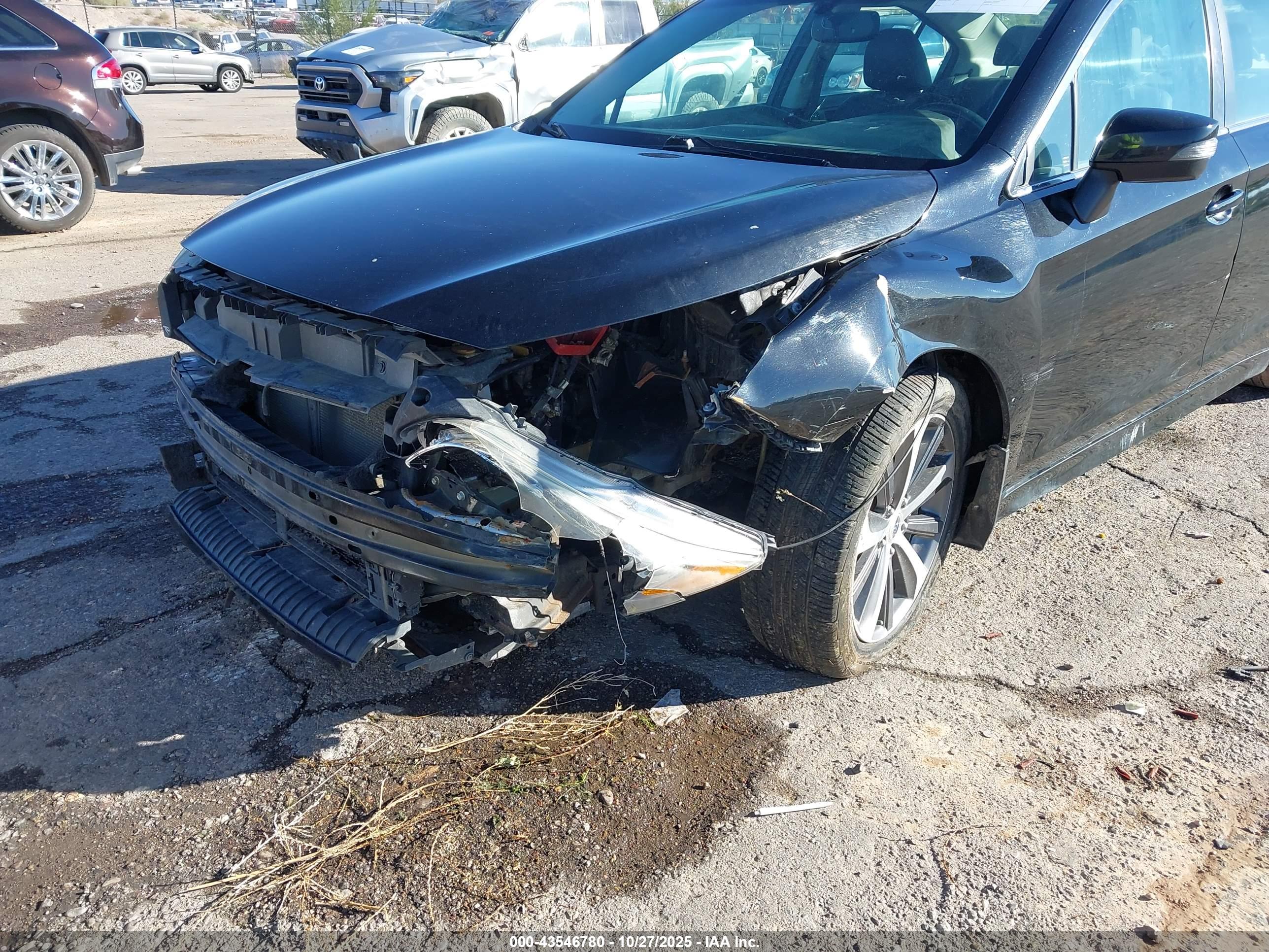 SUBARU LEGACY image 6