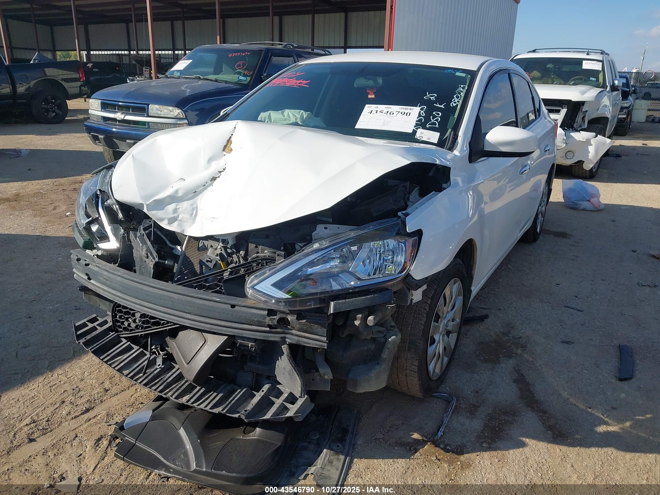 NISSAN SENTRA image 2
