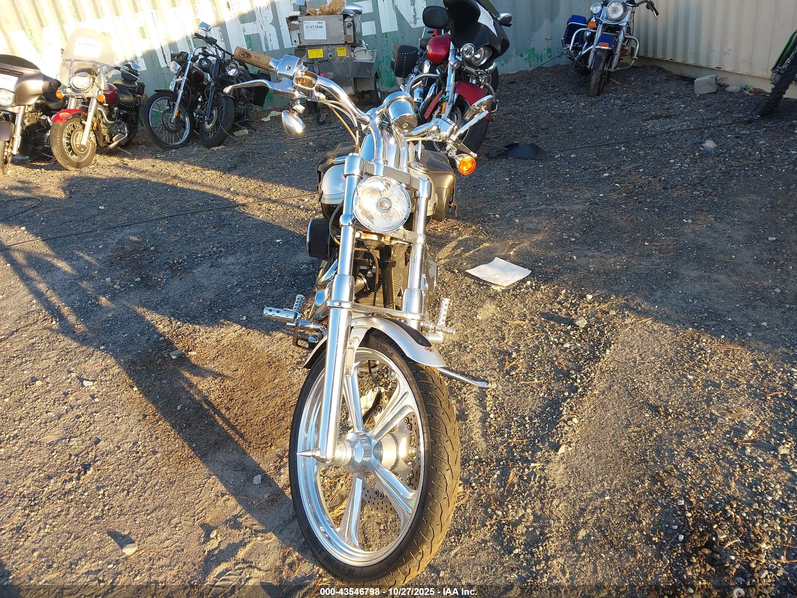 HARLEY-DAVIDSON FXSTD image 5