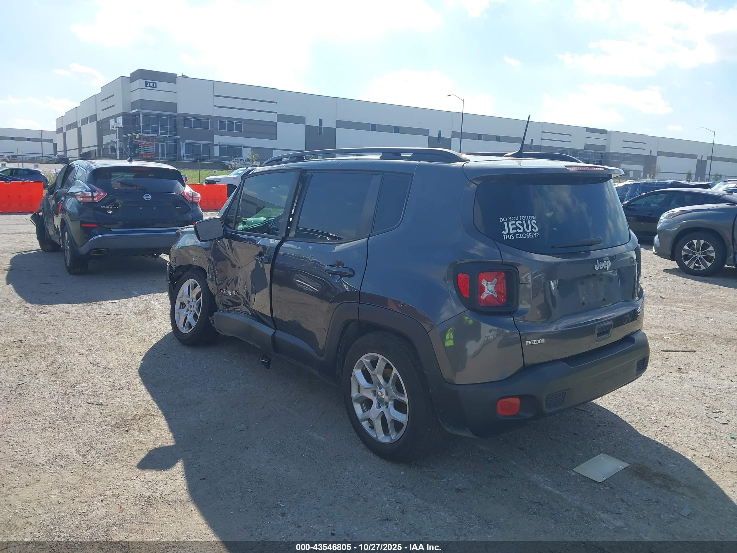 JEEP RENEGADE image 3