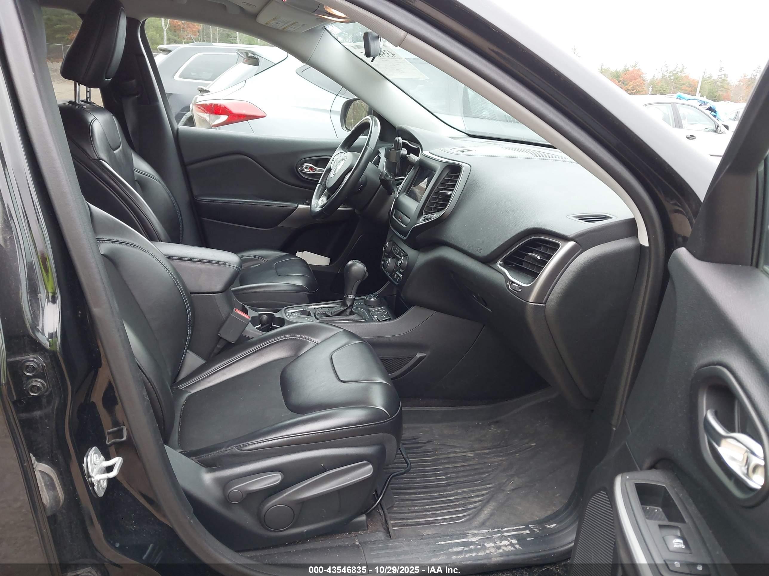 JEEP CHEROKEE image 5