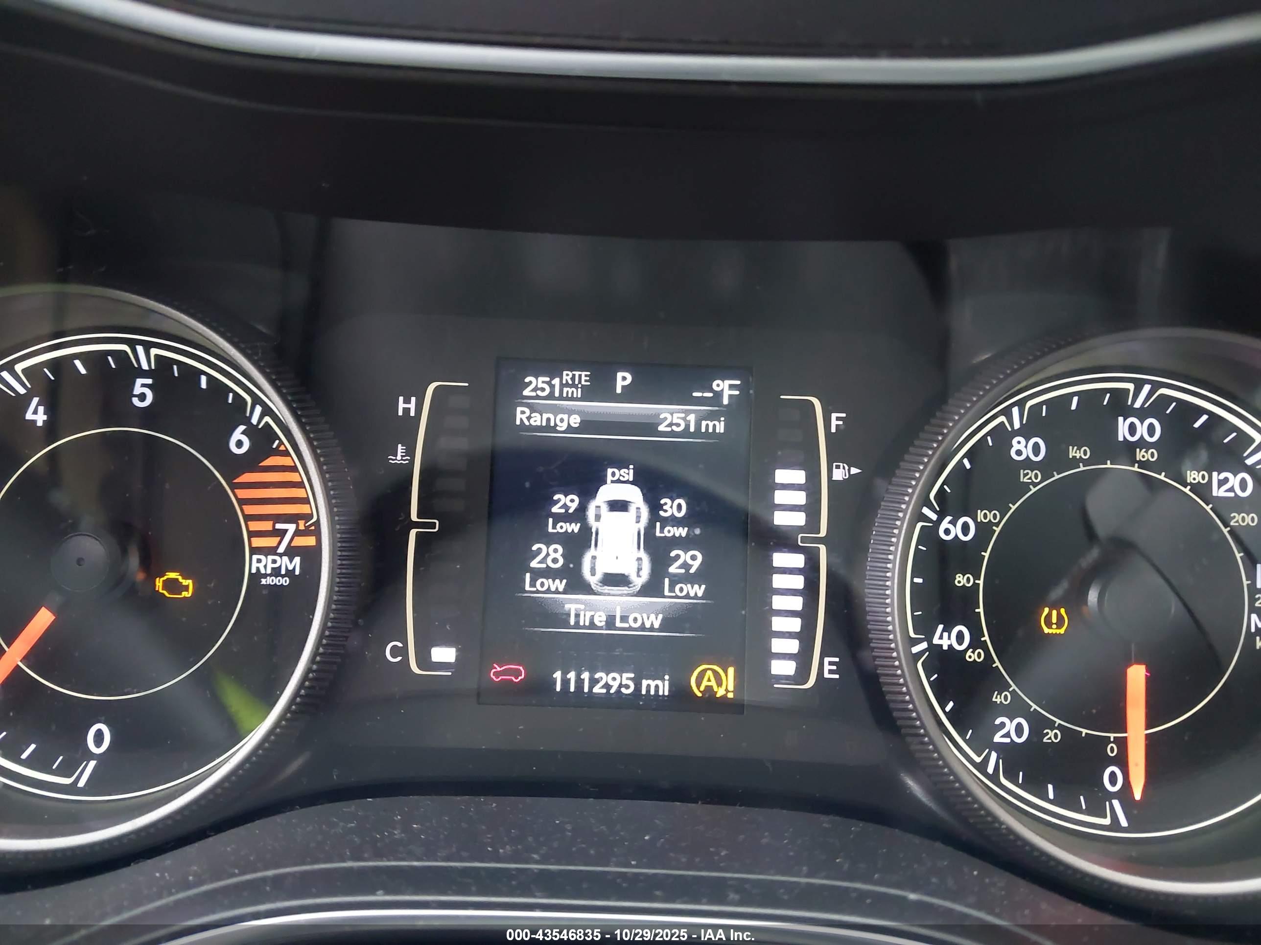 JEEP CHEROKEE image 7