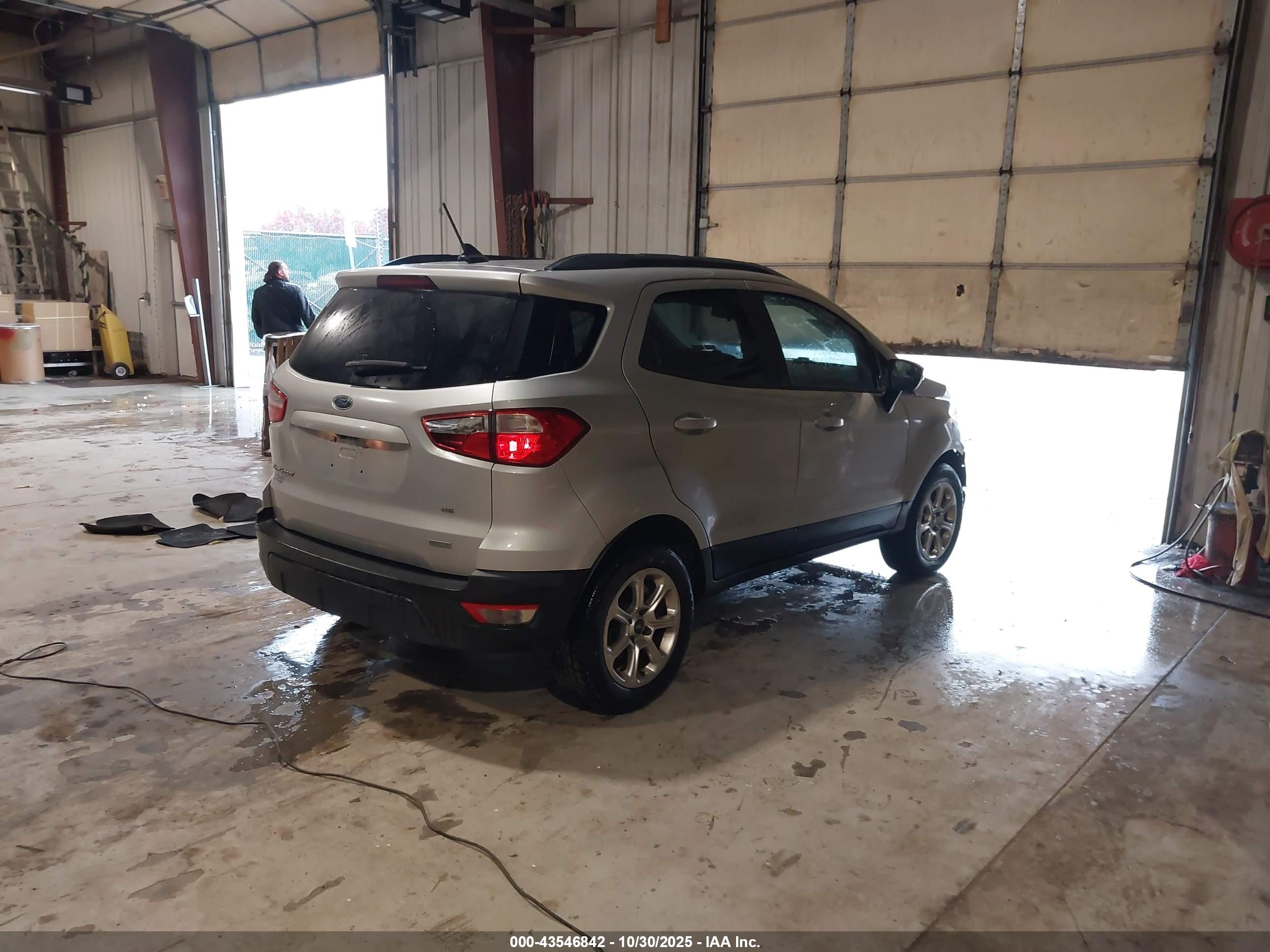FORD ECOSPORT image 4