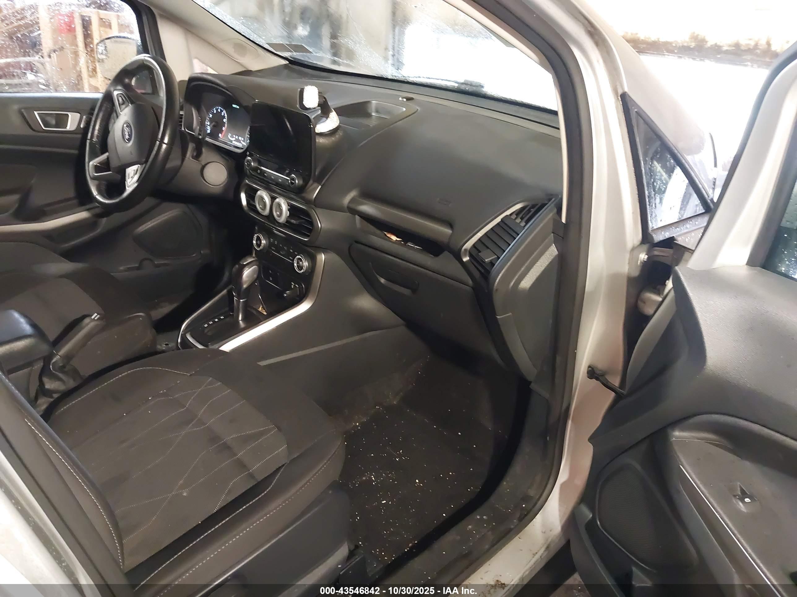 FORD ECOSPORT image 5