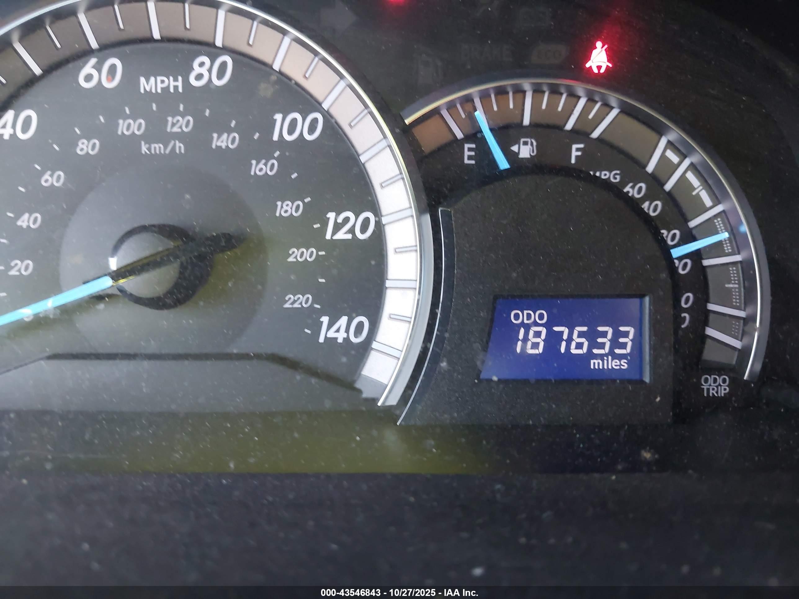 TOYOTA CAMRY image 7