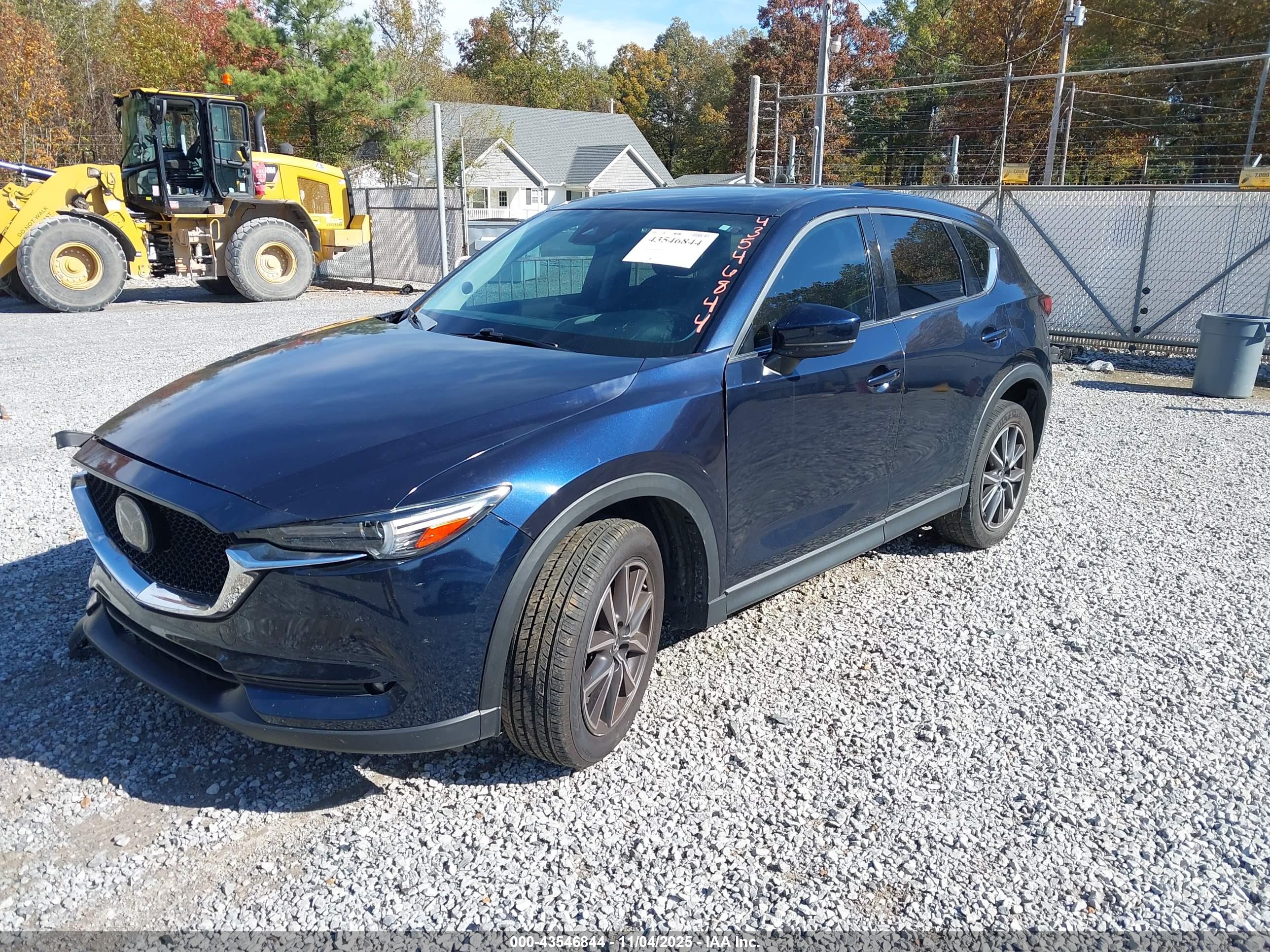 MAZDA CX-5 image 2