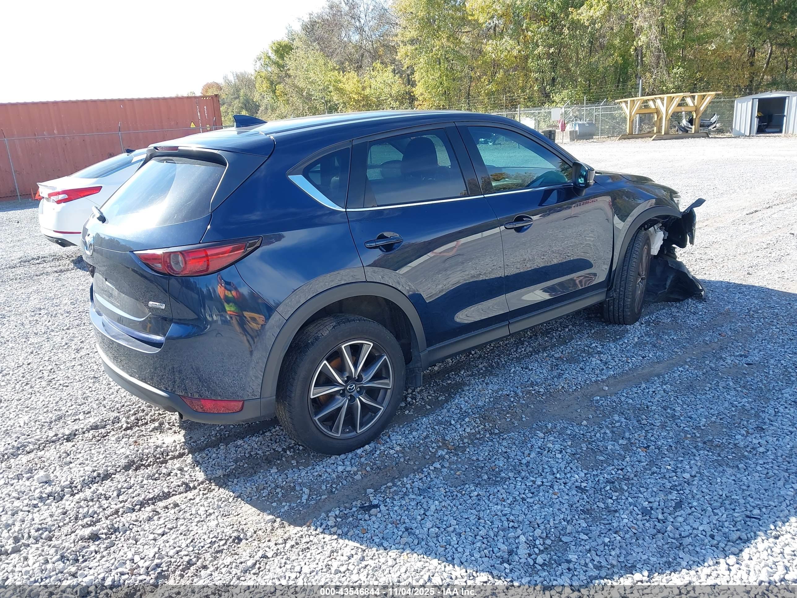 MAZDA CX-5 image 4