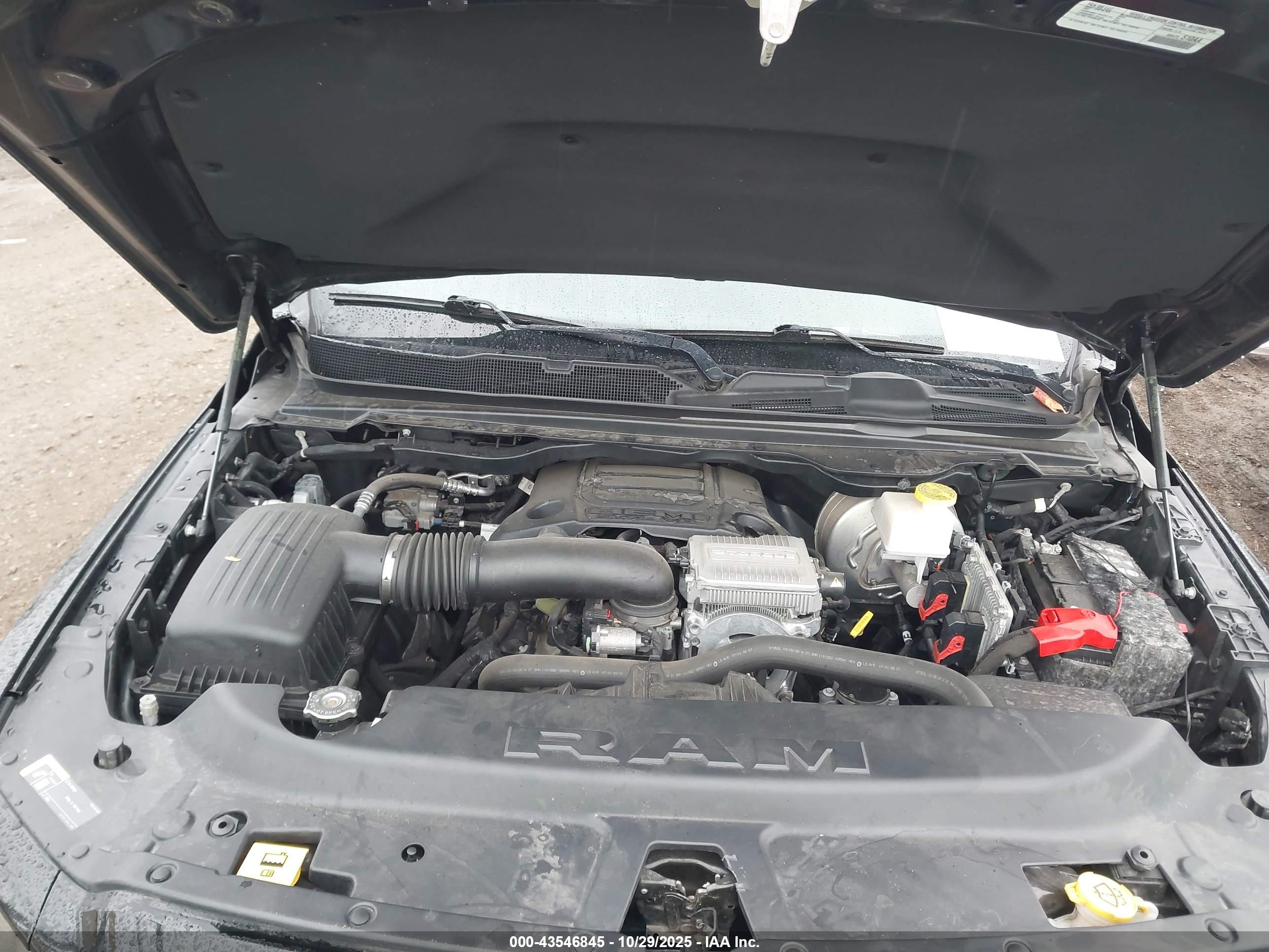 RAM 1500 image 10