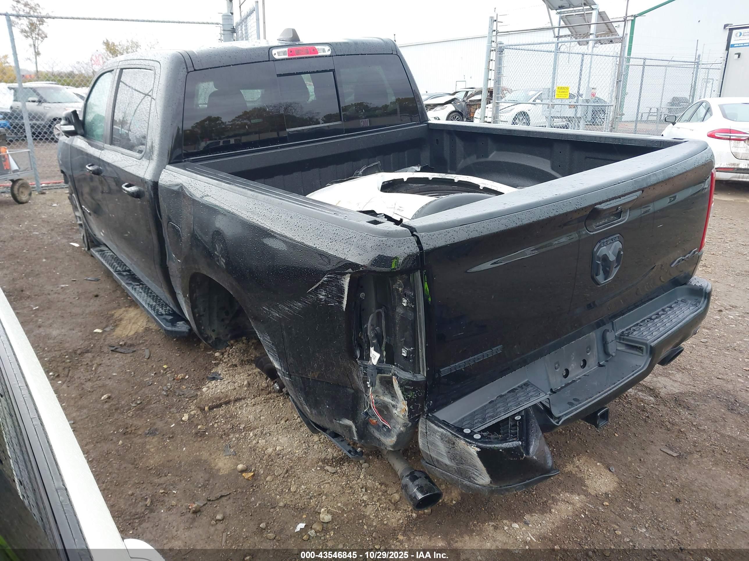 RAM 1500 image 3
