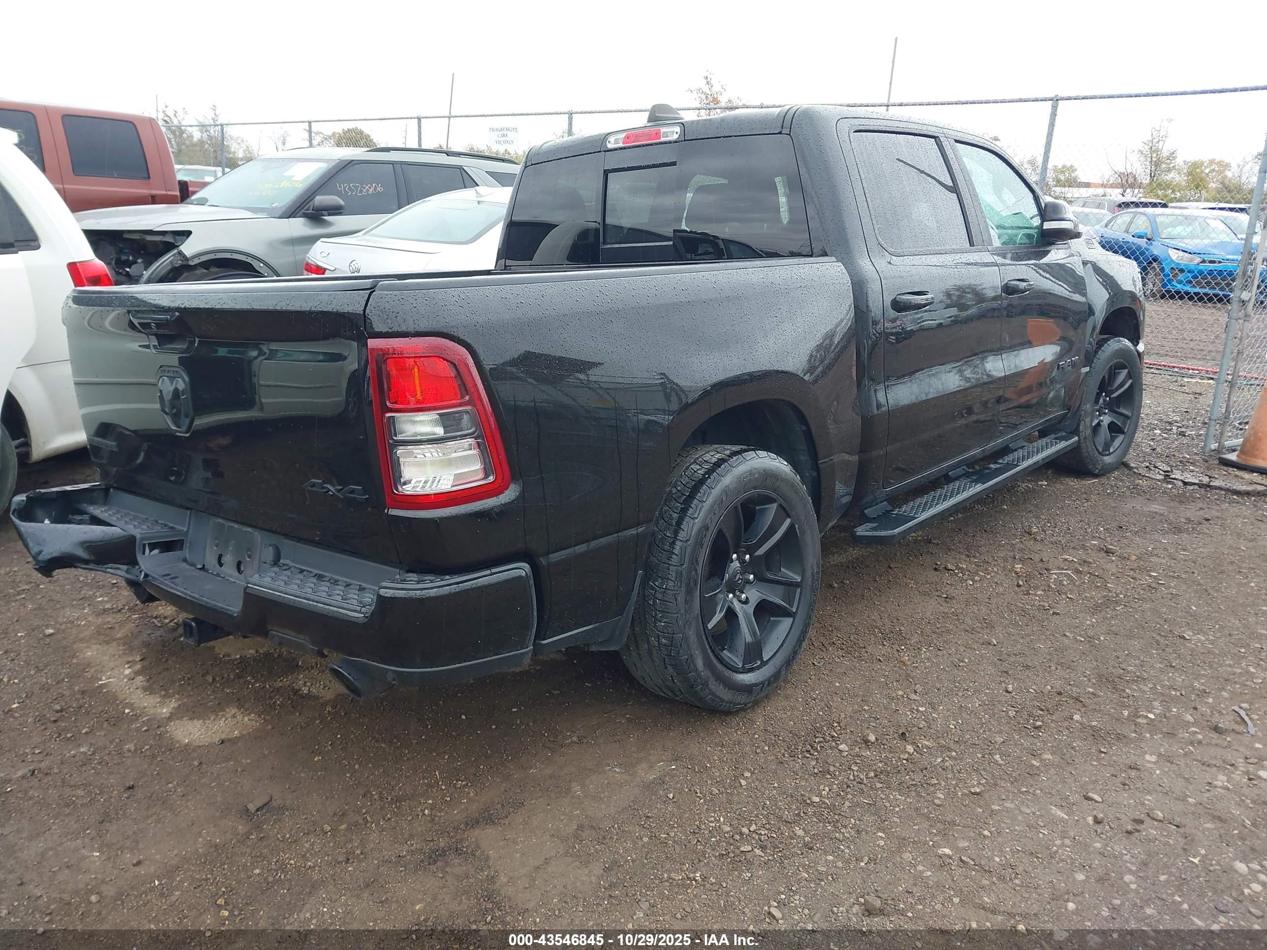 RAM 1500 image 4